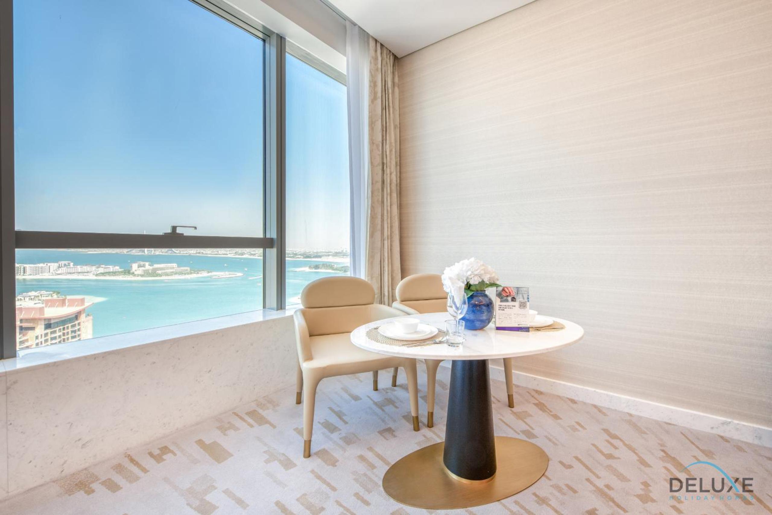 Calm Studio at The Palm Tower Palm Jumeirah by Deluxe Holiday Homes