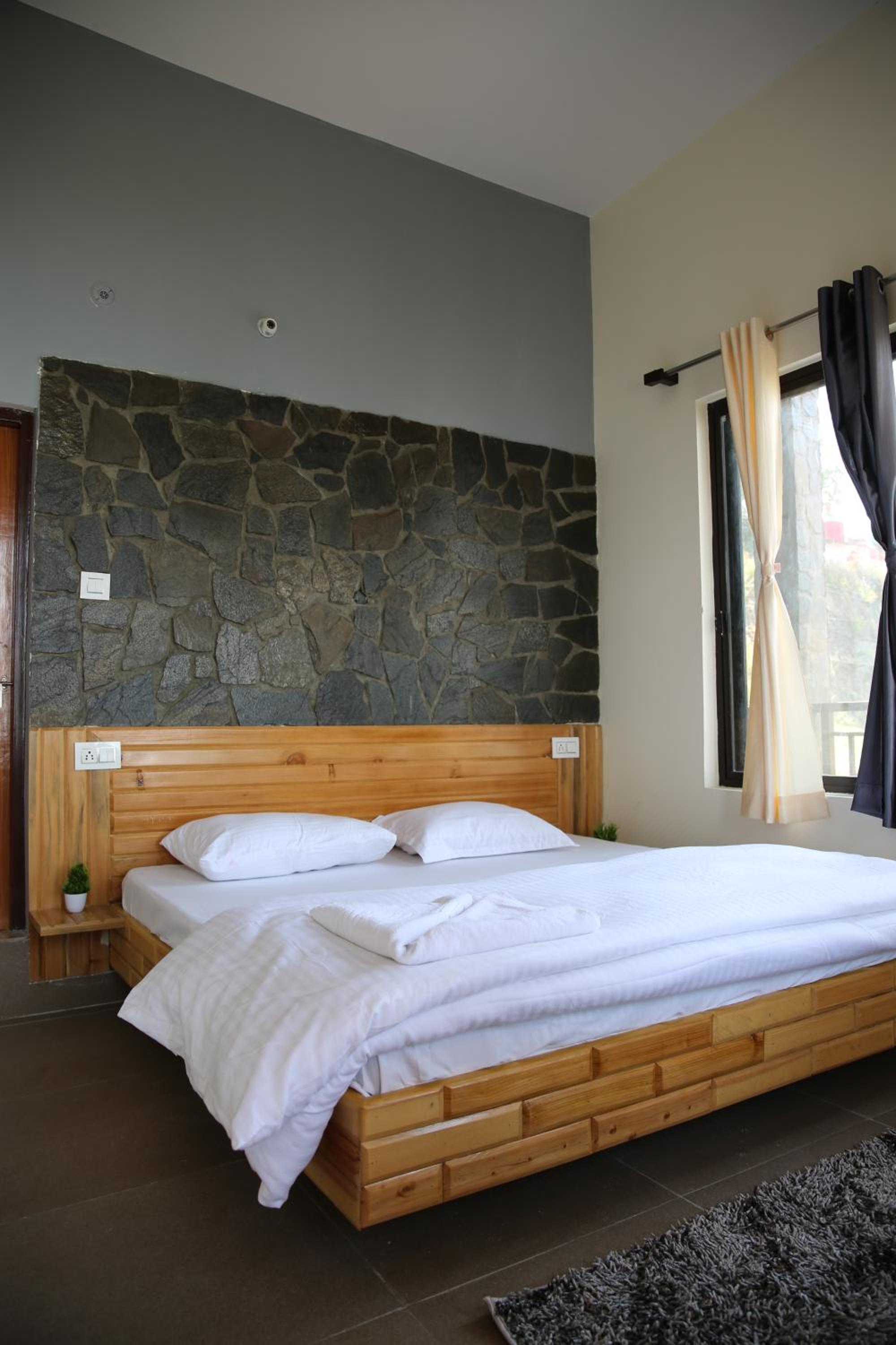 The Buransh Inn