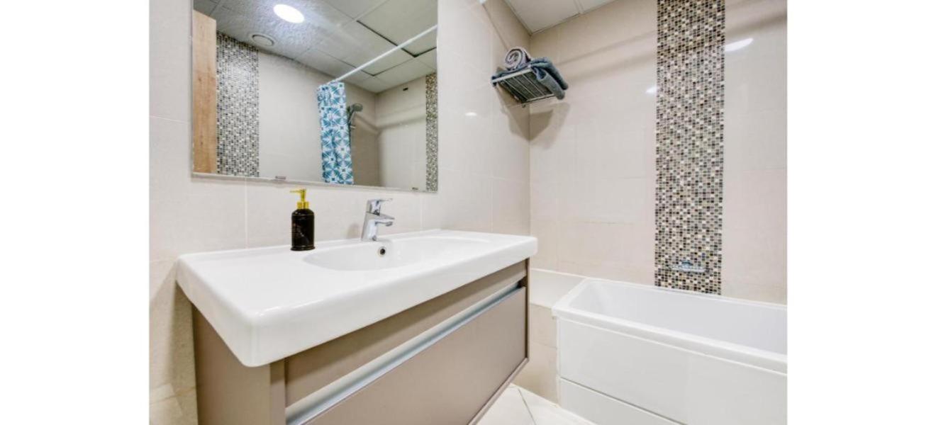 Modern Dubai Hills Luxury 4 BEDROOM VILLA