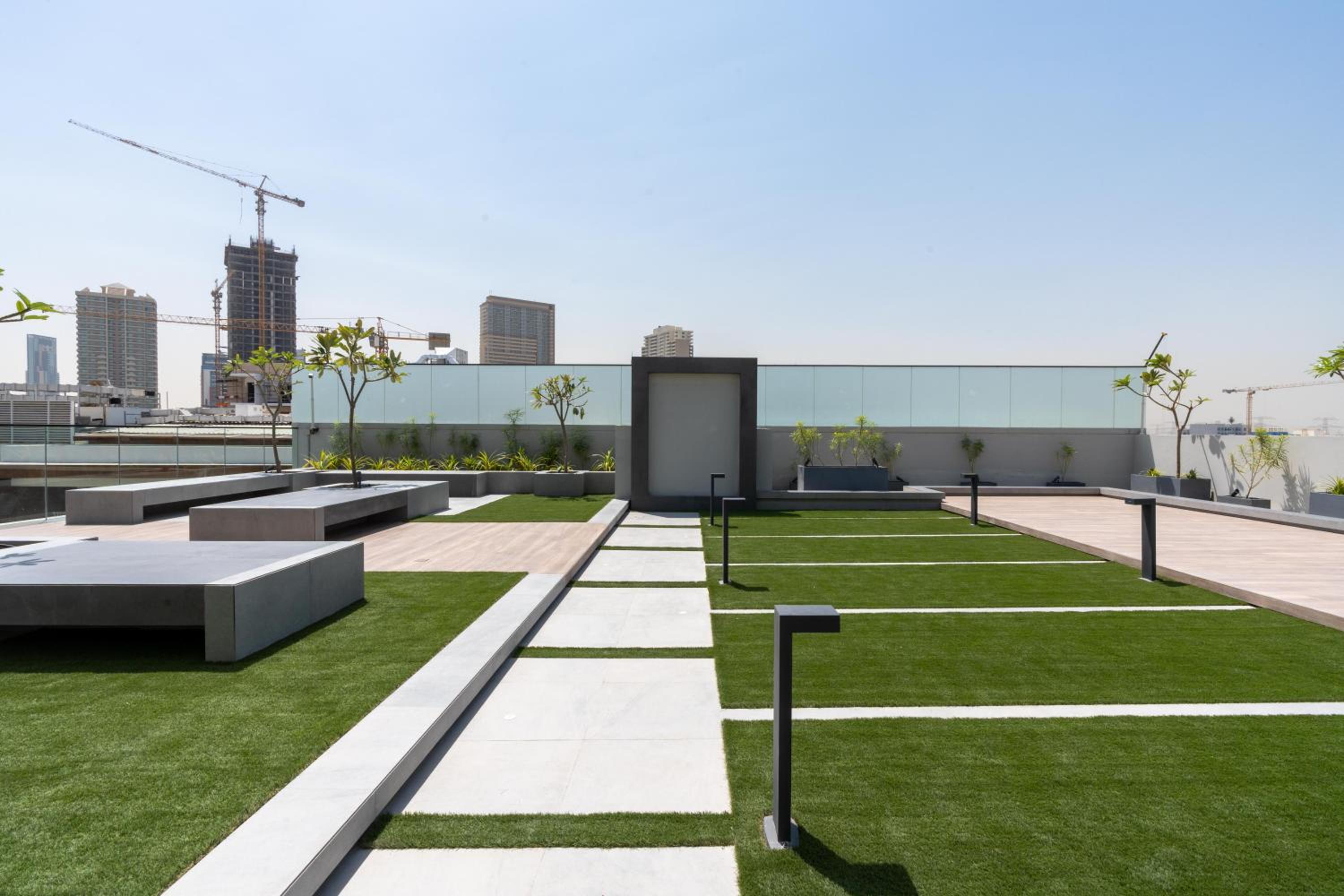 Ultimate Stay / Modern Studio / Swimming Pool View