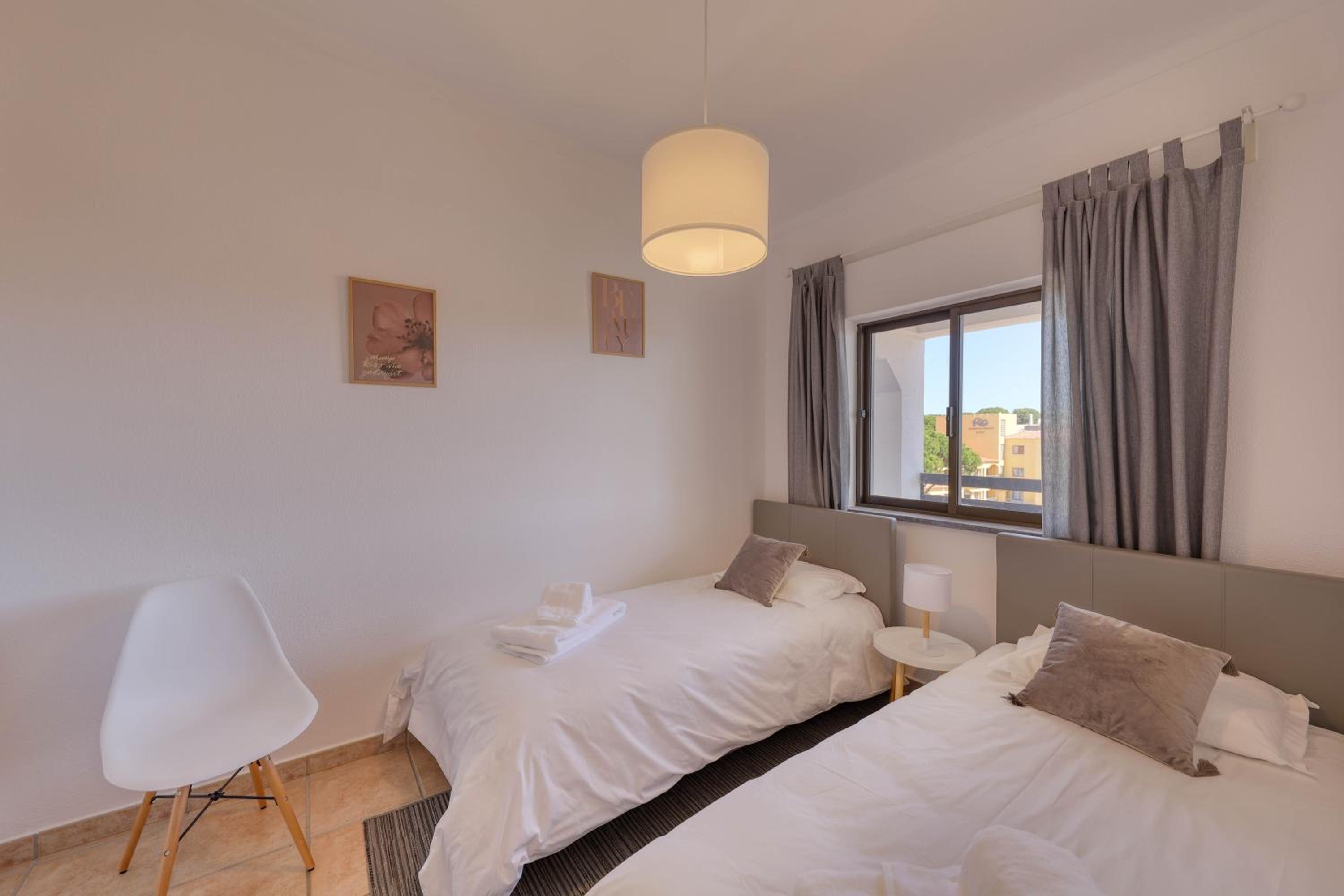 T2 renovated with ocean view Vilamoura view 4