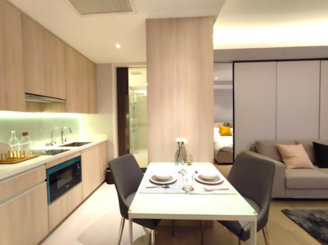 Circle Sukhumvit 11#Luxury#Pool#Gym#BTS Nana&MRT Sukhumvit#1BR#Max2ppl