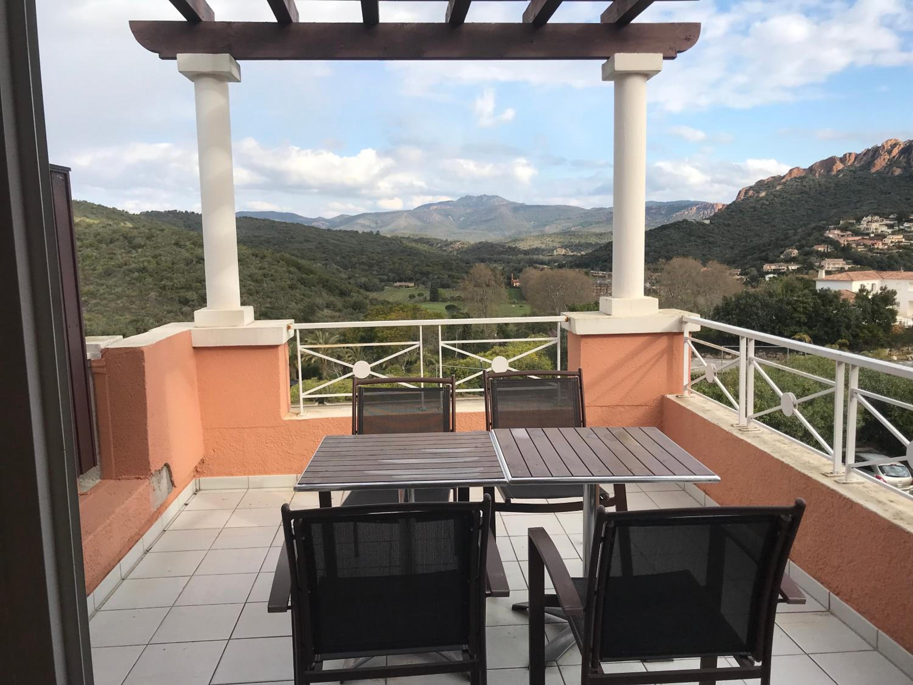 balcony
