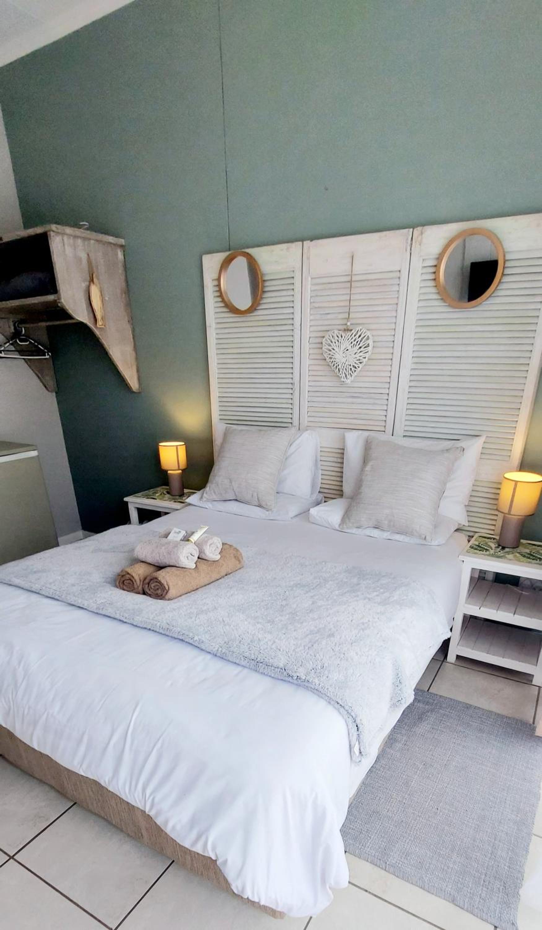 The Coelacanth Guest House And Beach Thyme Self Catering