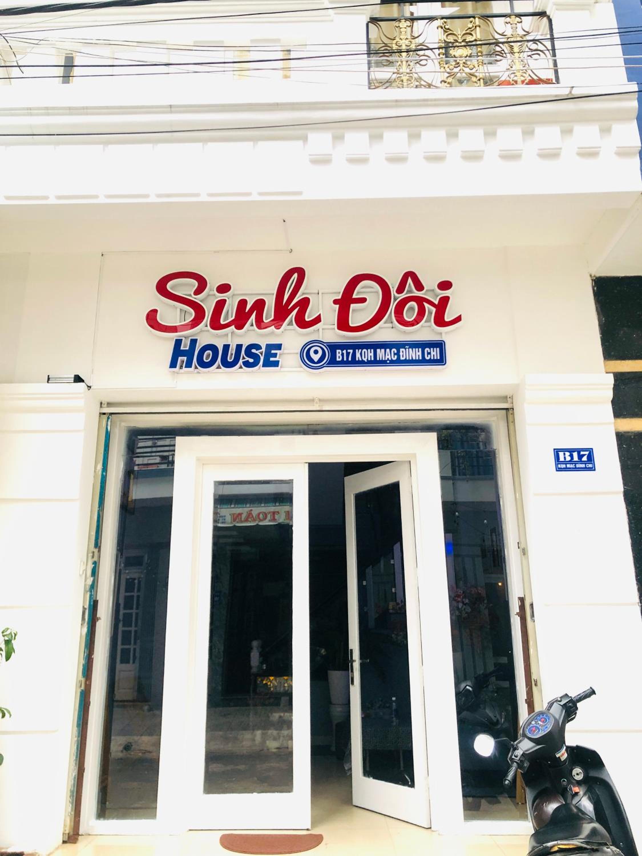 Sinh Đôi House