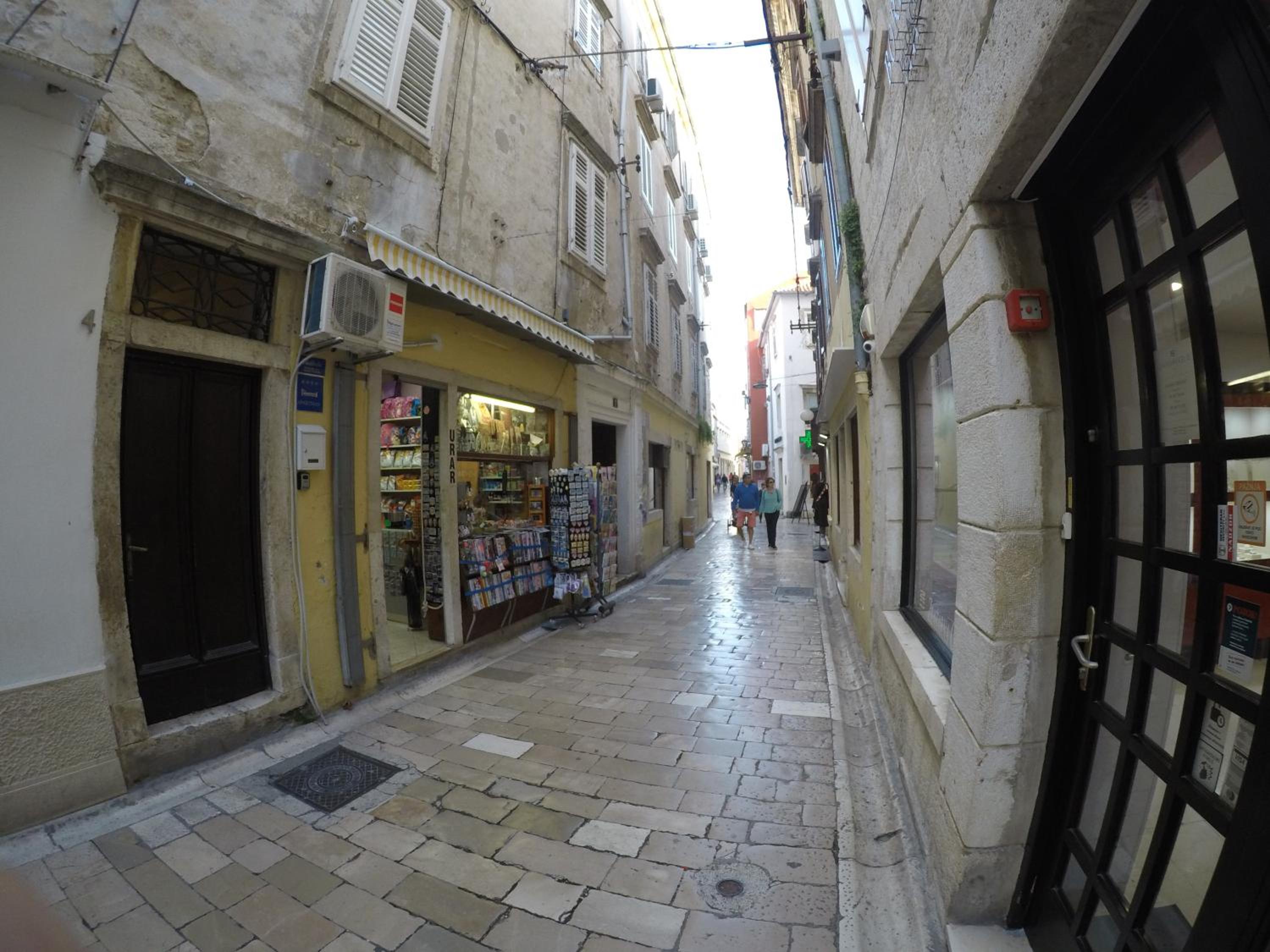 D room old Town center Zadar view 2