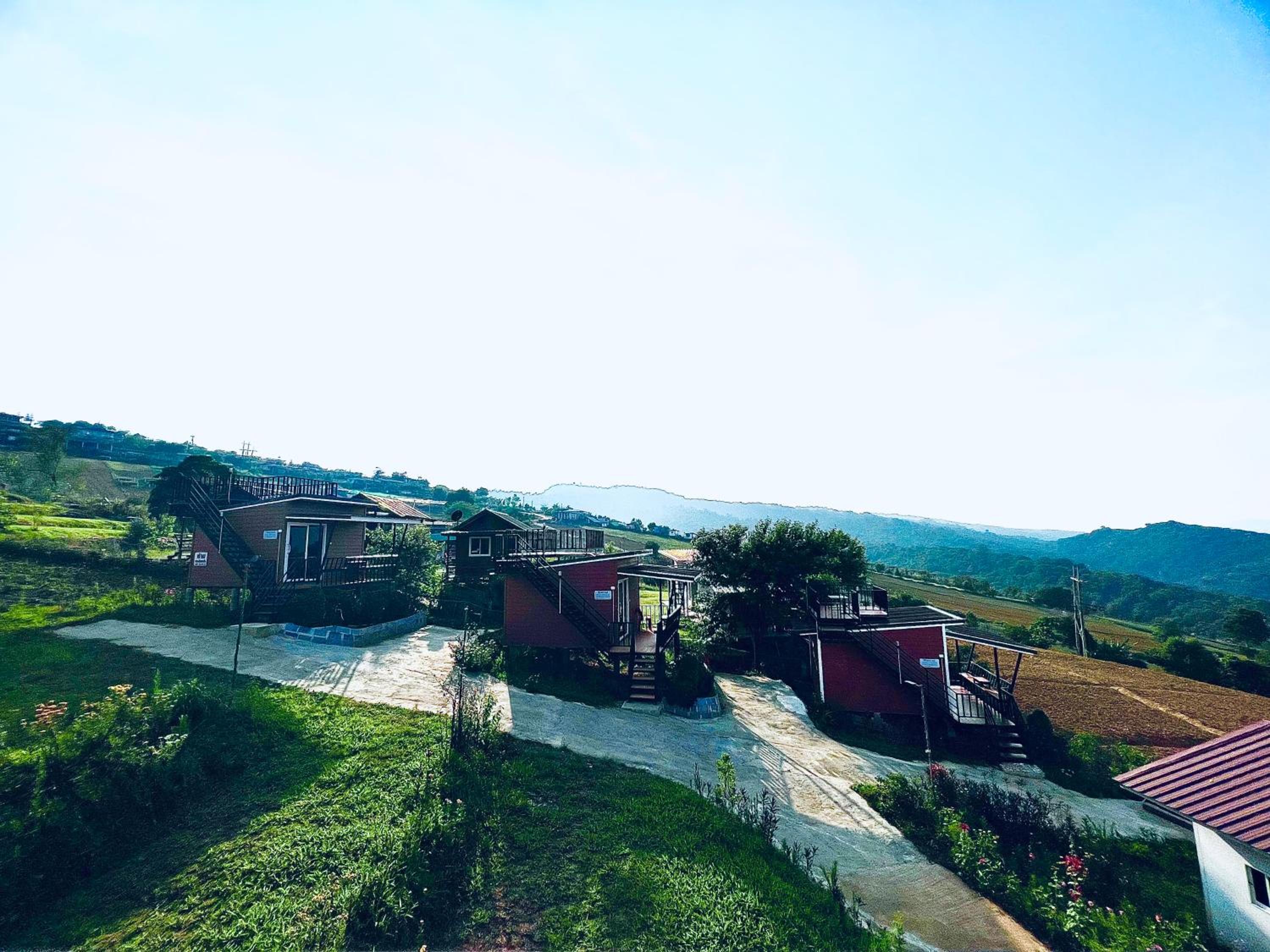 Rai Rak Doi Phu Thap Boek view 3