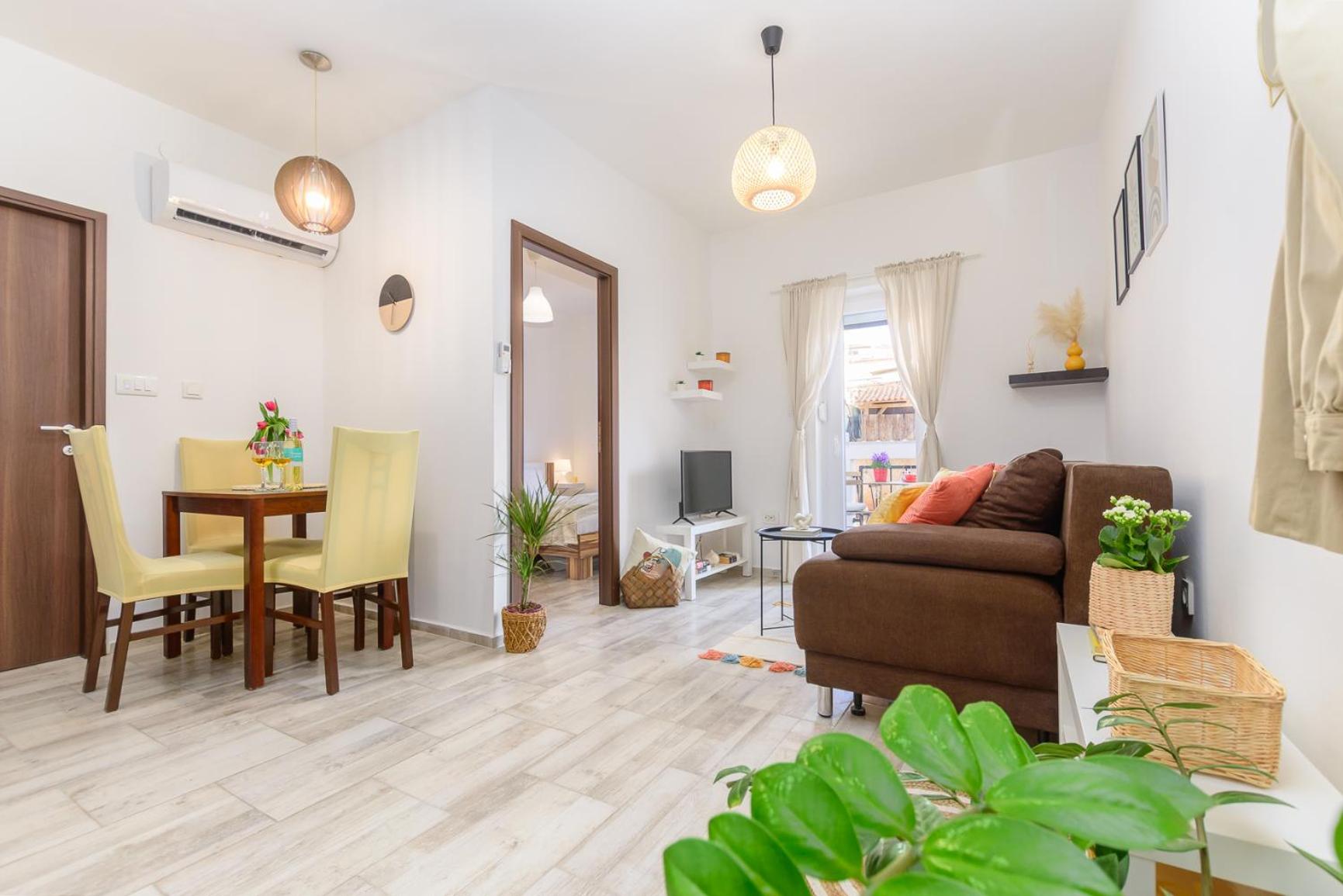 Apartment Easy