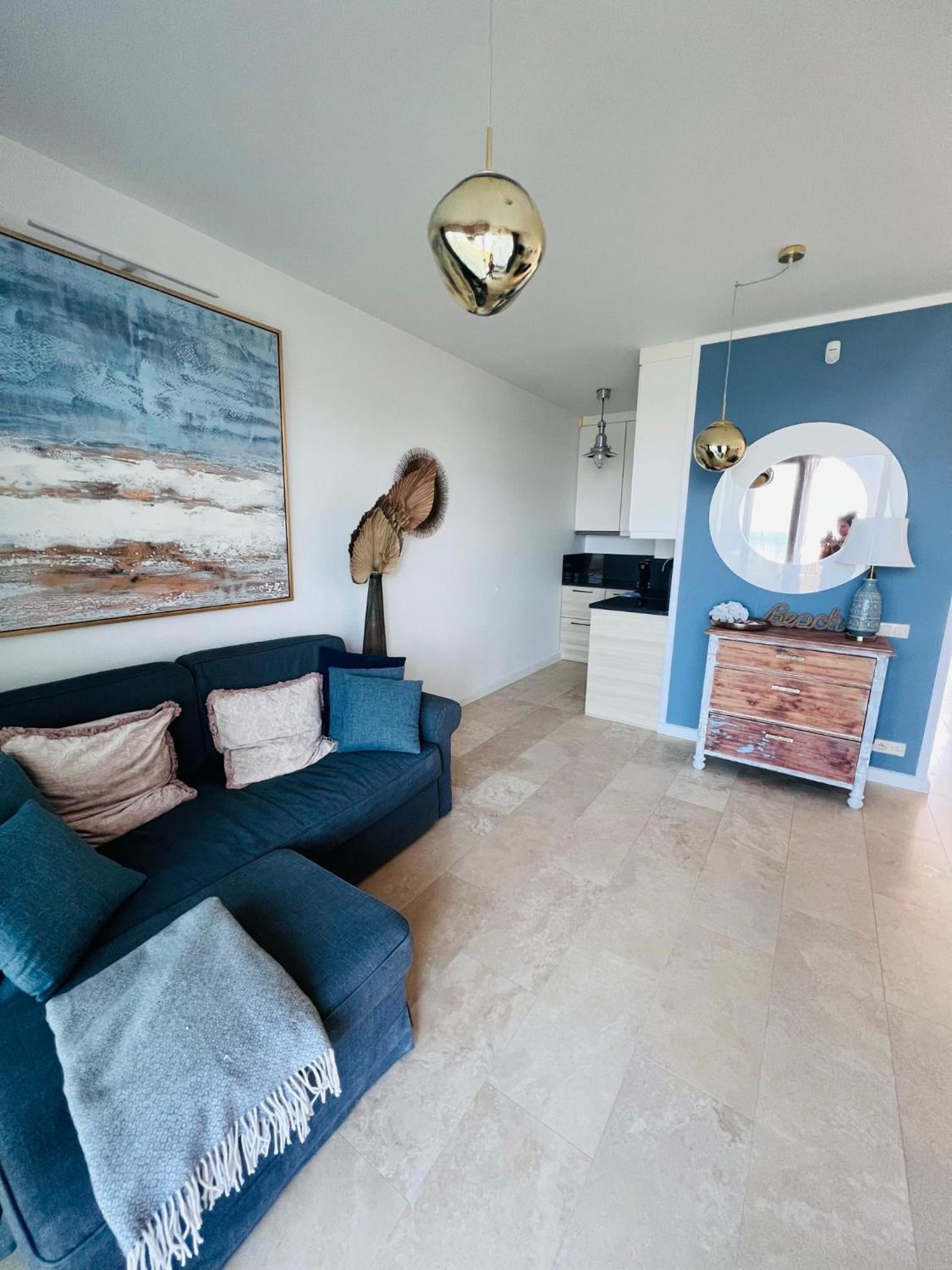 SunnyCliff view 3
