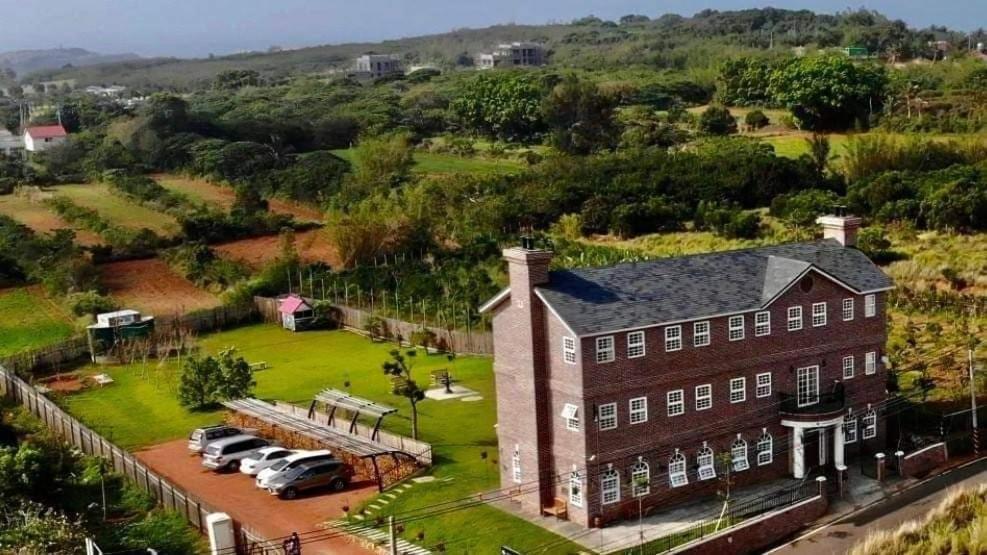 Kenting Forget-Me-Not Castle Manor view 3