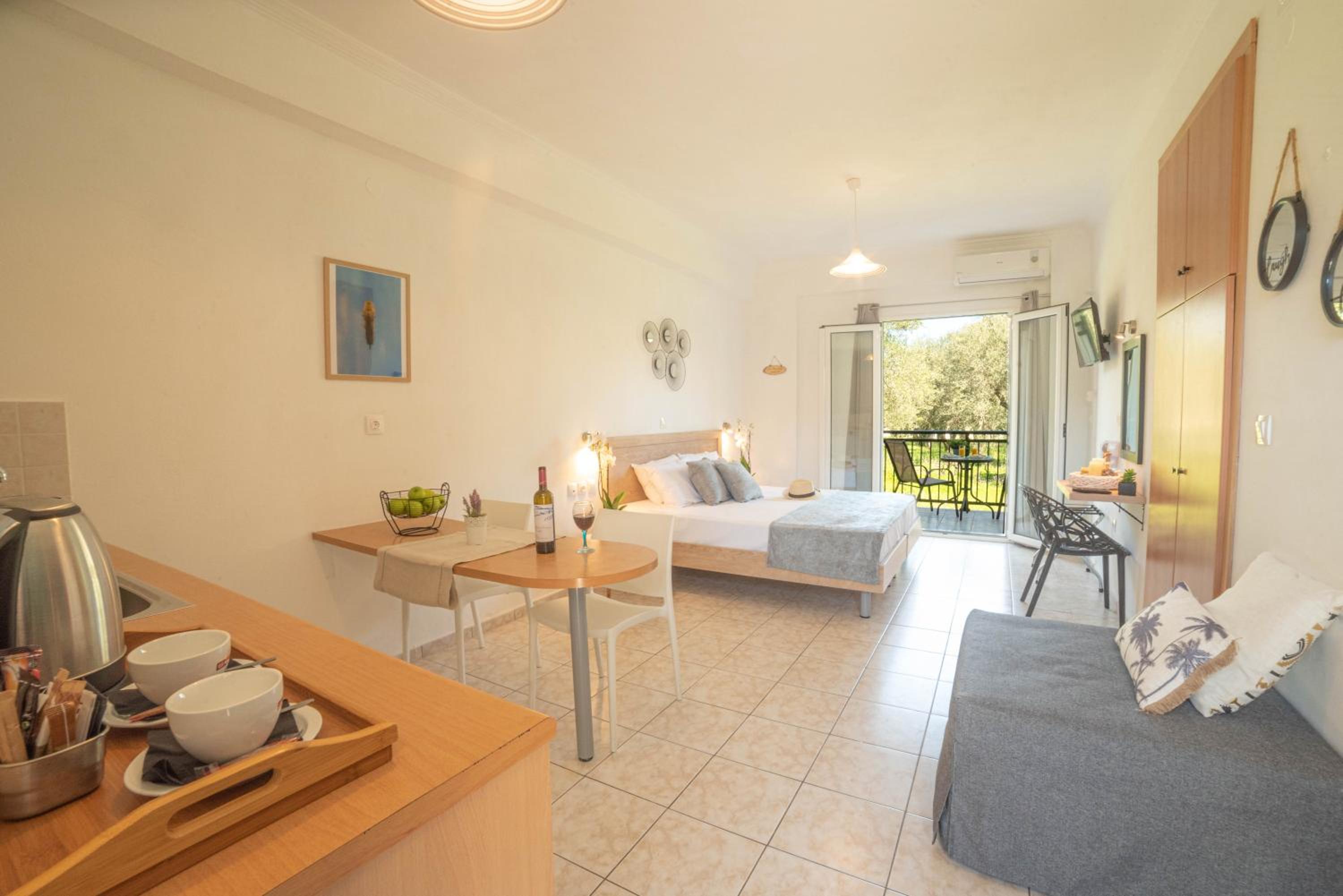 Yianetta Hotel Apartments photo 3