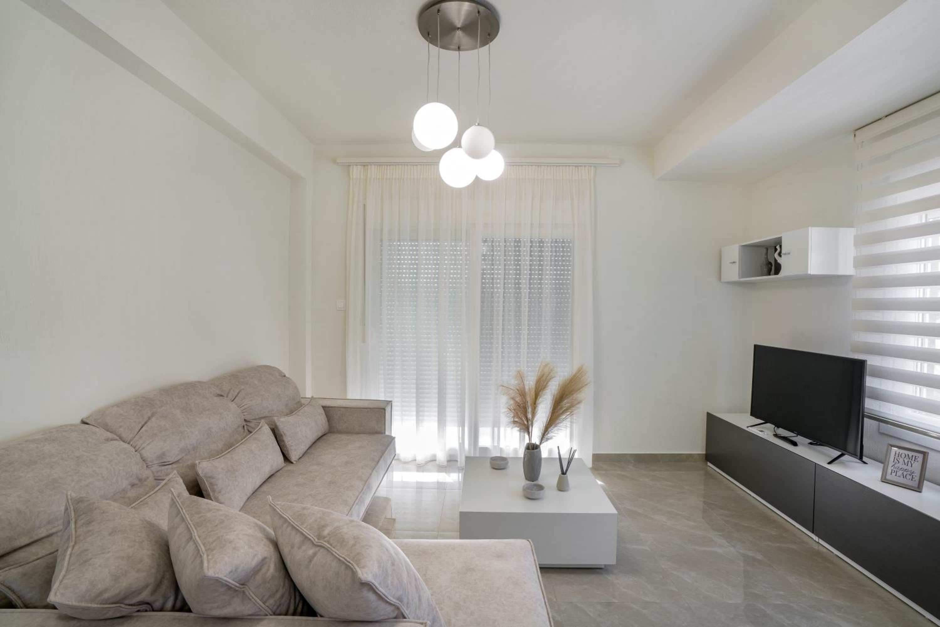 Emerald Luxury Apartments view 5