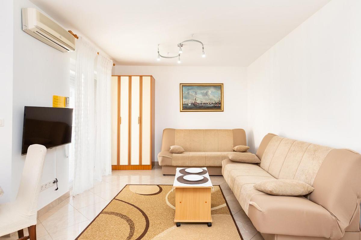 Vilic - Apartments istriensonne view 2