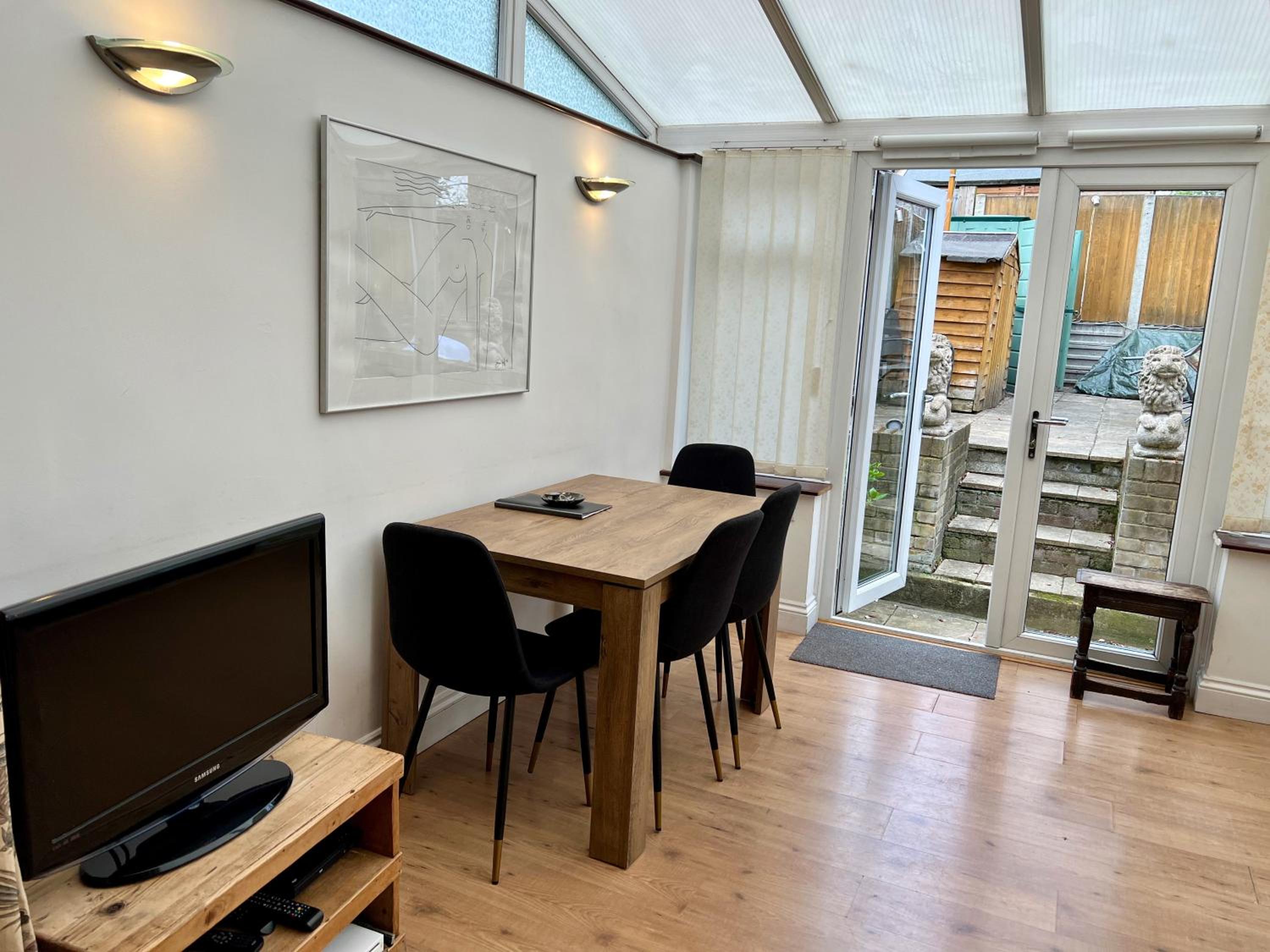 Edencourt Apartment photo 4