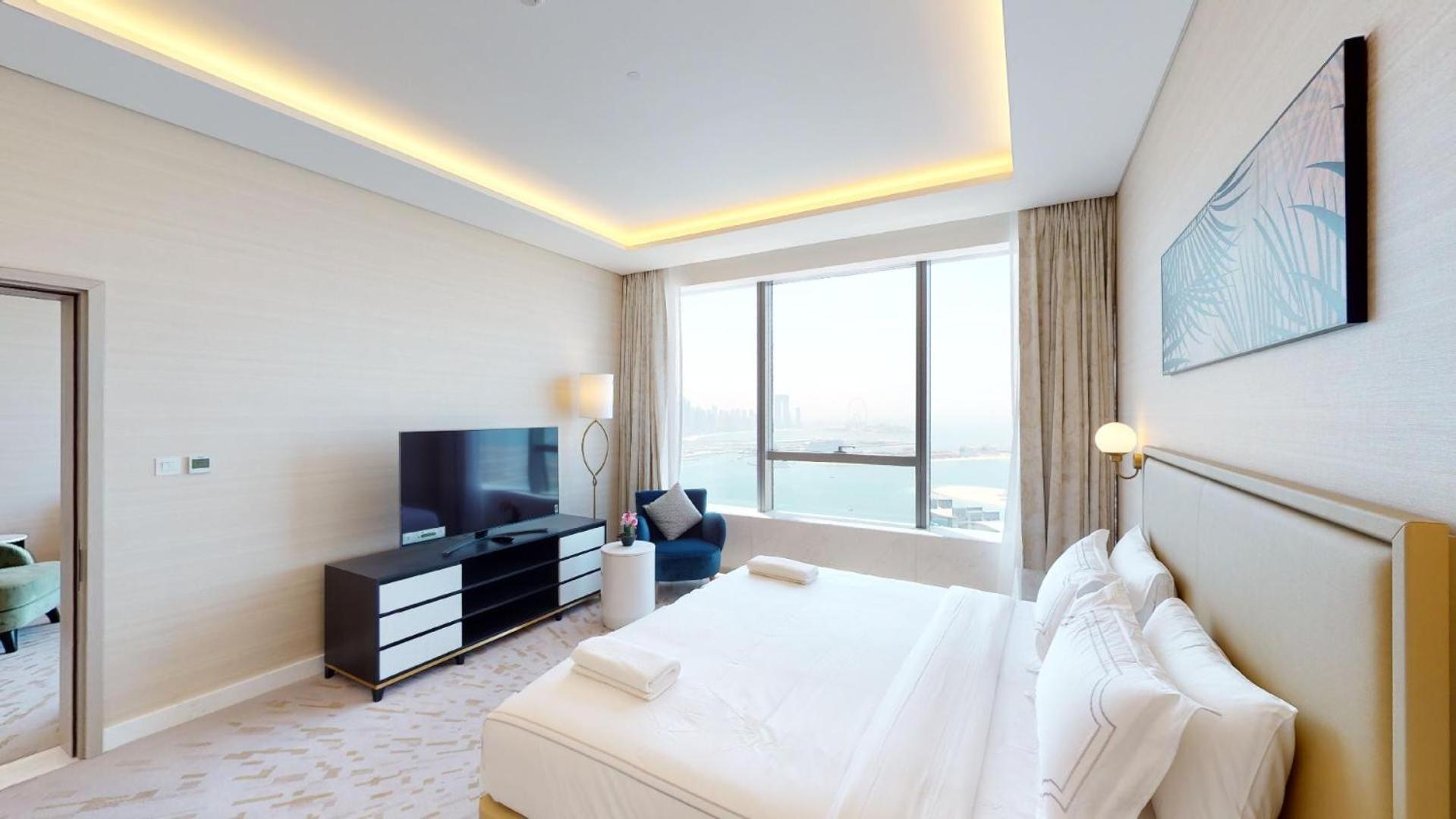 Hometown Apartments - High Floor with Sea View 1 Bed Apt in Palm
