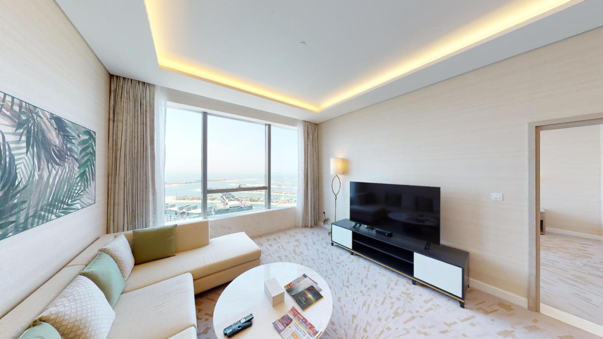 Hometown Apartments - High Floor with Sea View 1 Bed Apt in Palm