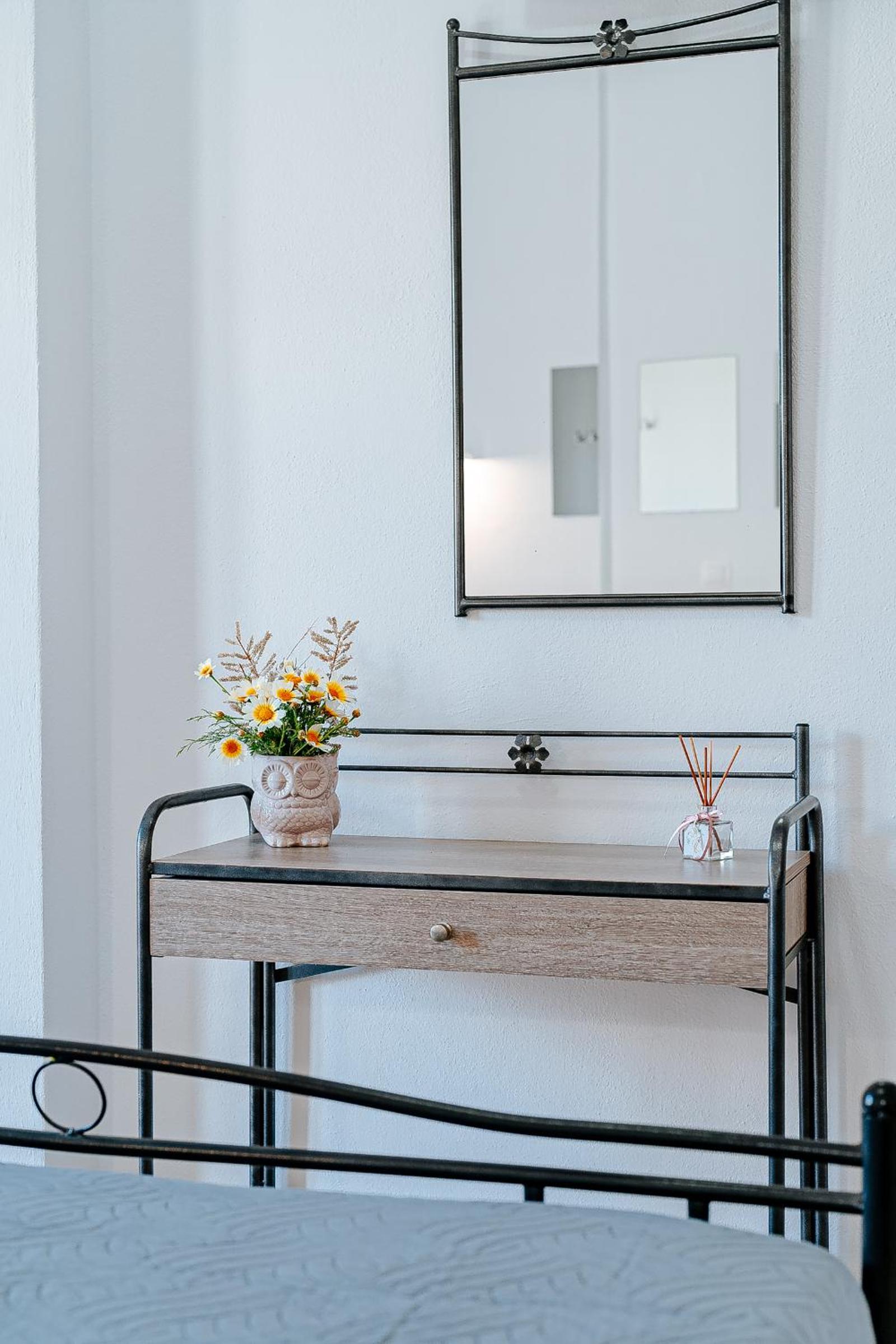 Marousi Rooms