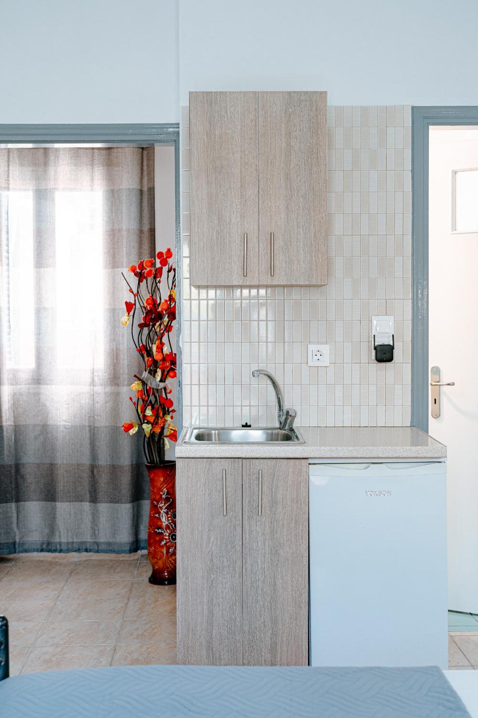 Marousi Rooms