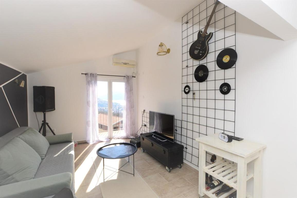 Olive apartments
