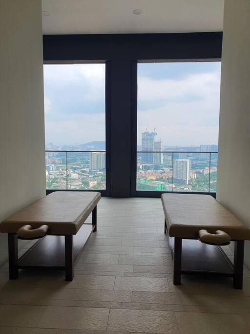 Infinity pool/LUCENTIA BBCC,near TRX, KLCC, PNB118