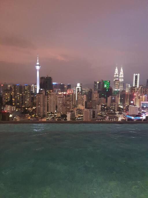 Infinity pool/LUCENTIA BBCC,near TRX, KLCC, PNB118