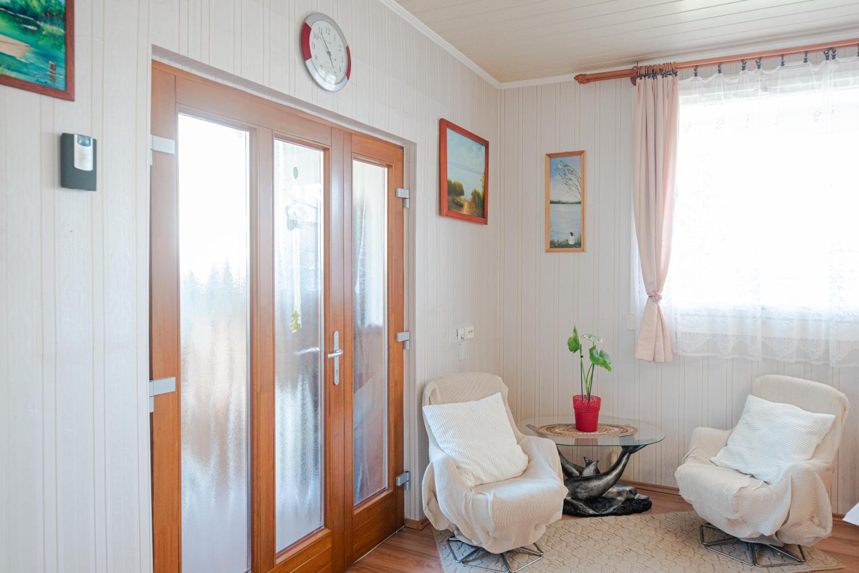 Vadkacsa apartmanház medencével