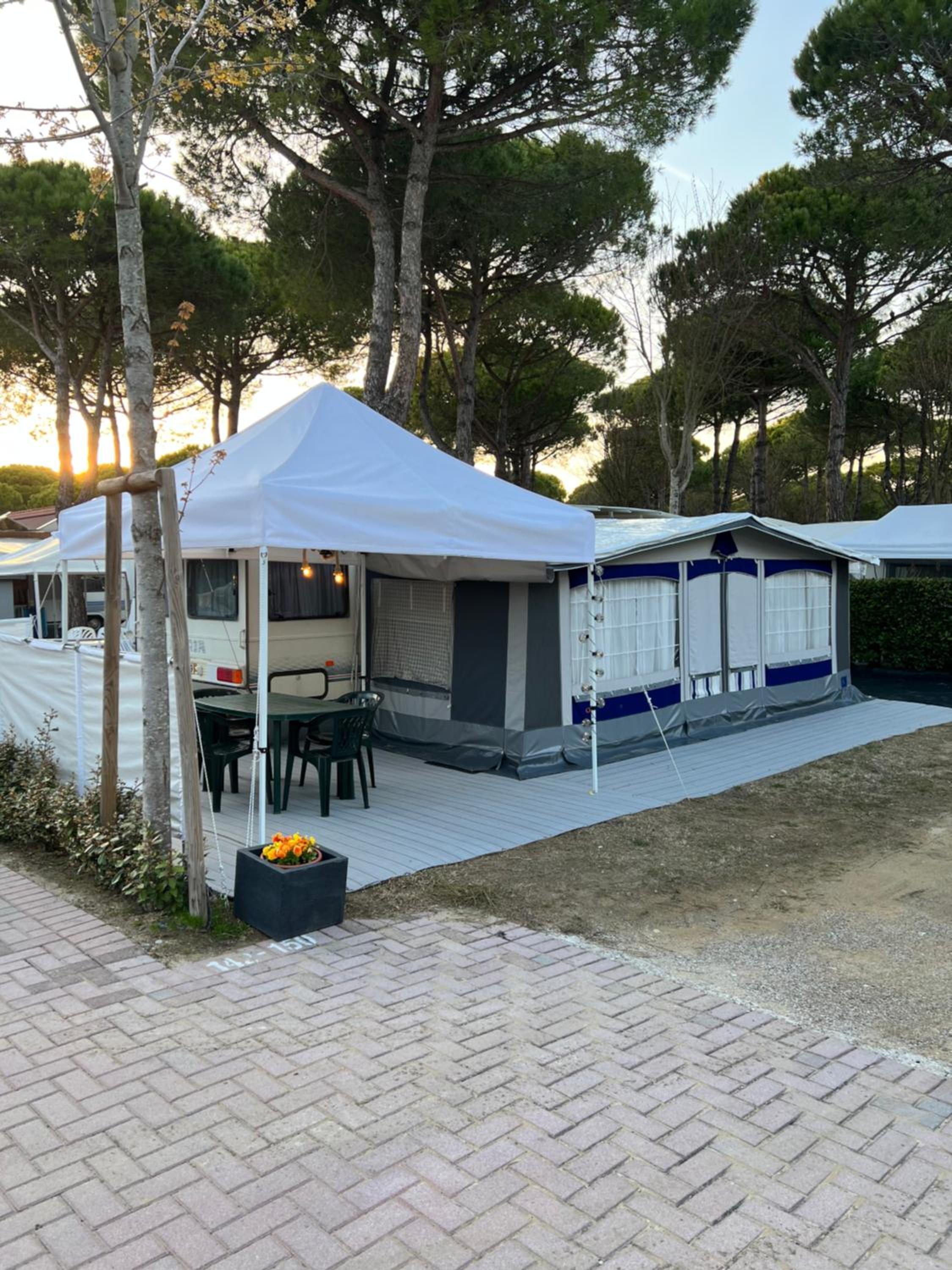 Hotel Caravan Cavallino - Valentini in Campeggio Union Lido - Image 1