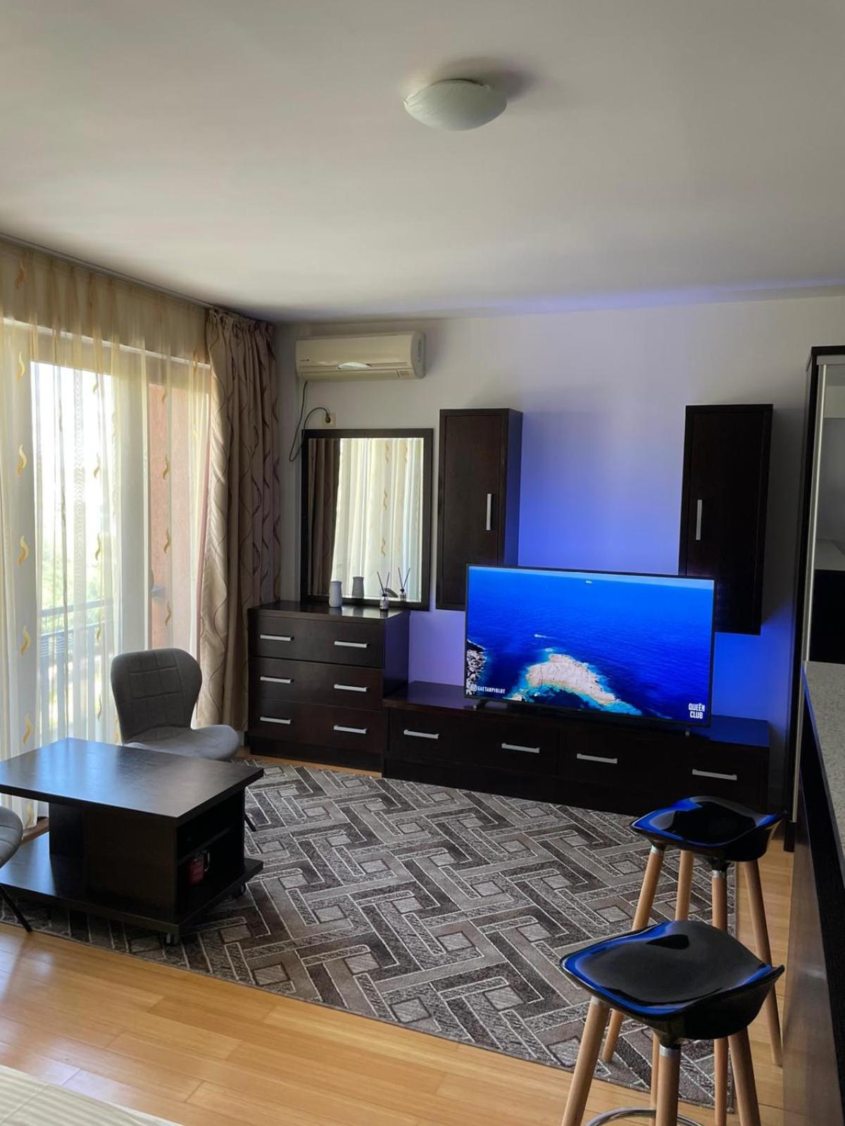 Coral Mamaia E2 view 5