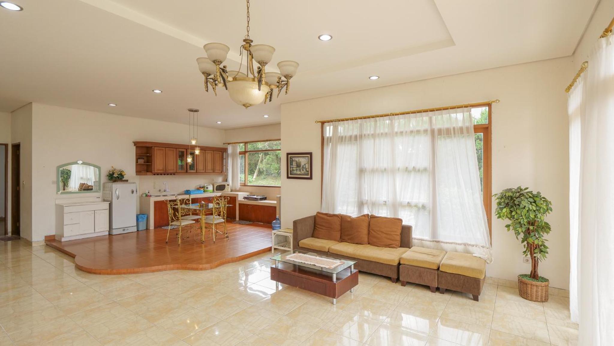 Villa Sophia Cimacan Puncak