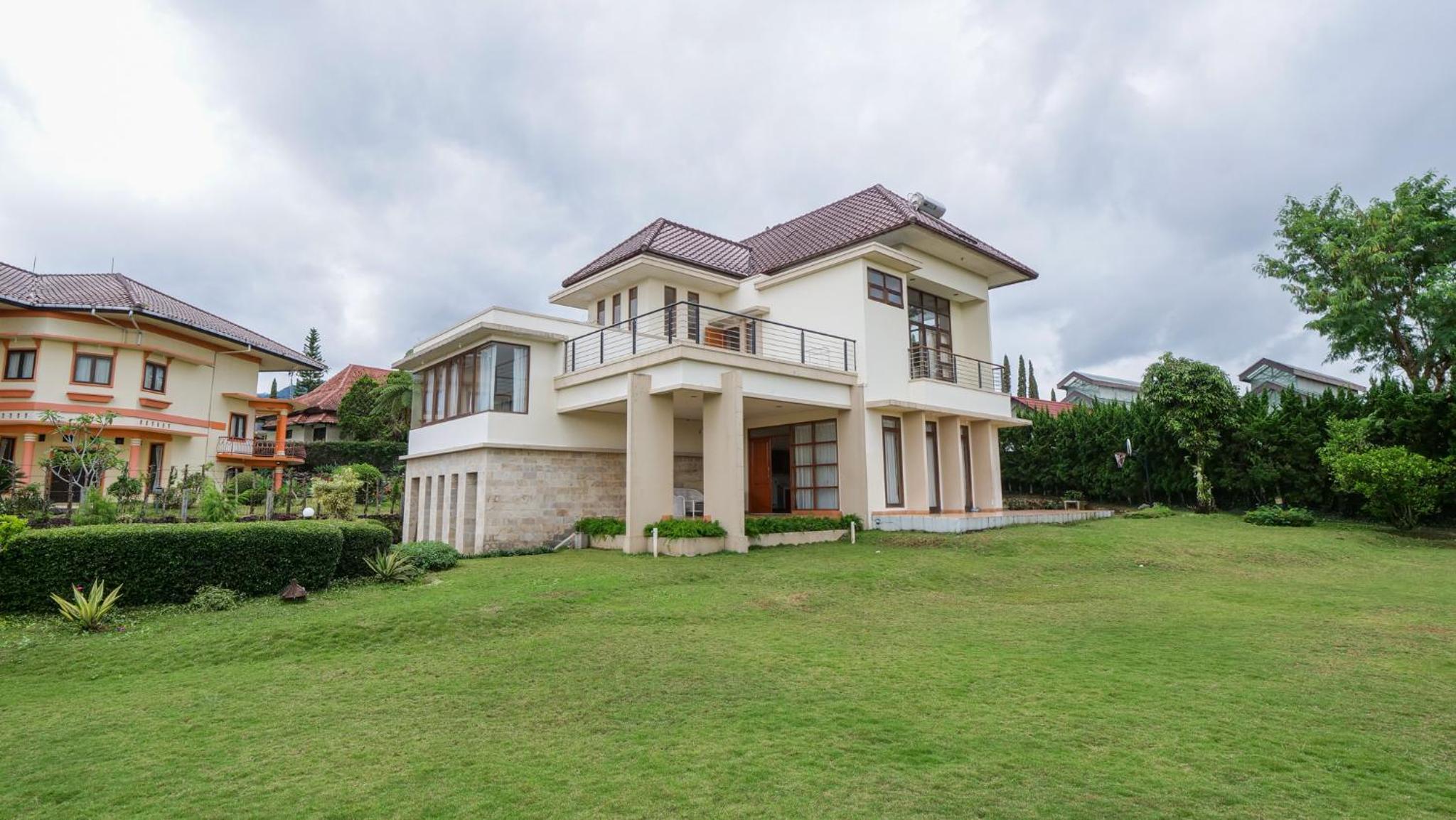 Villa Sophia Cimacan Puncak