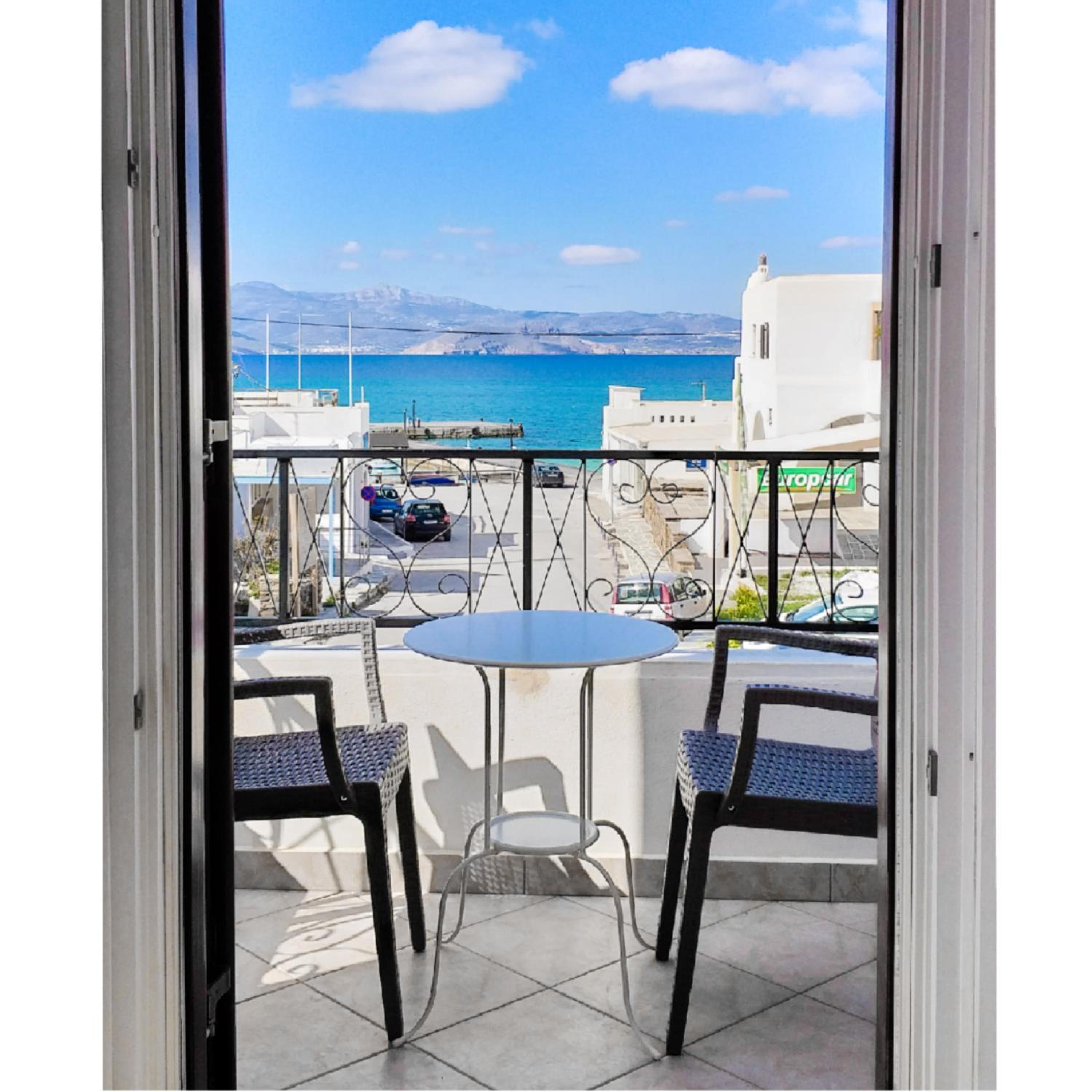 Agia Anna - Spacious 80m² Sea View Apartment - 50m from Beach photo 1