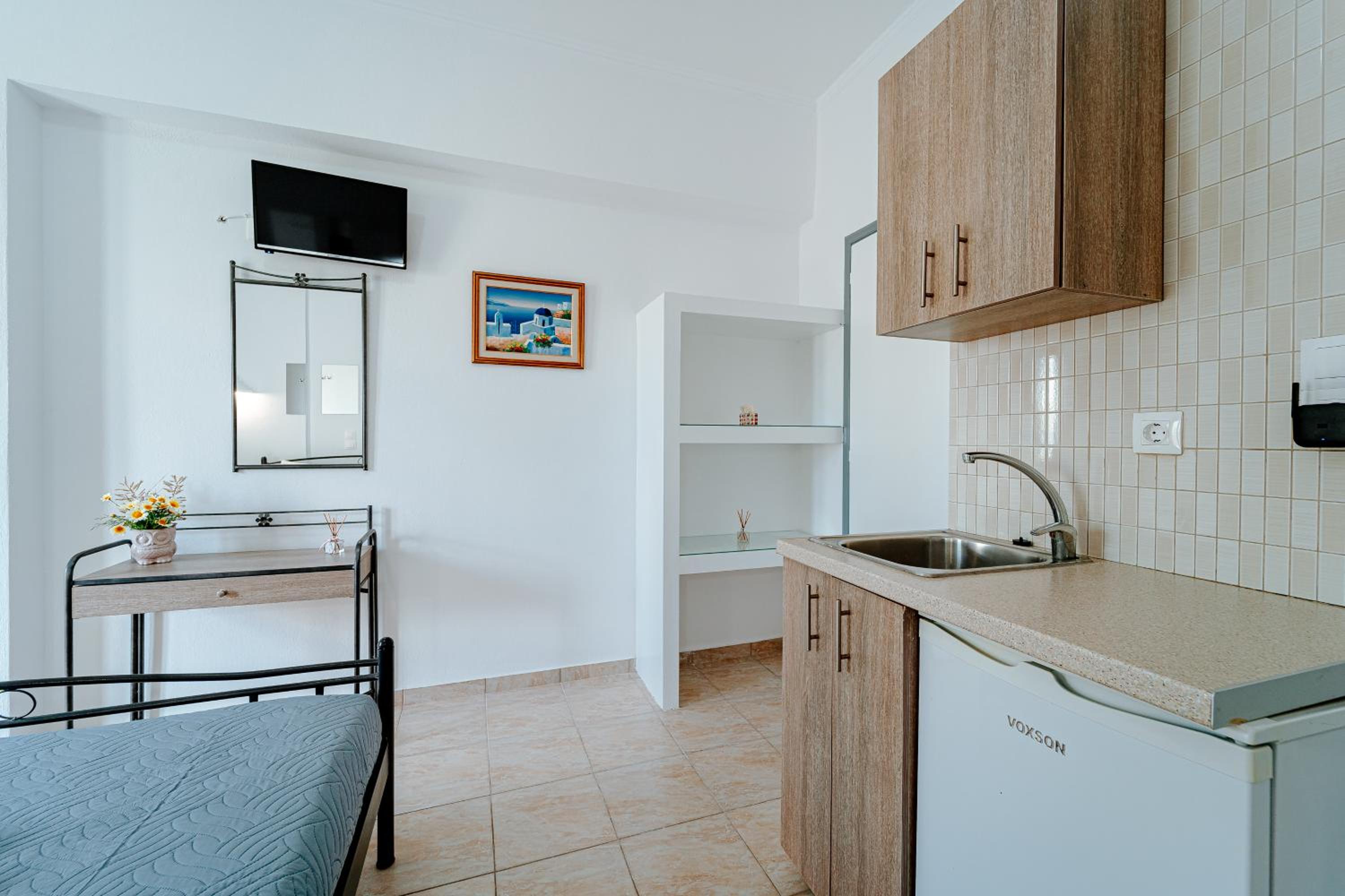 Marousi Rooms