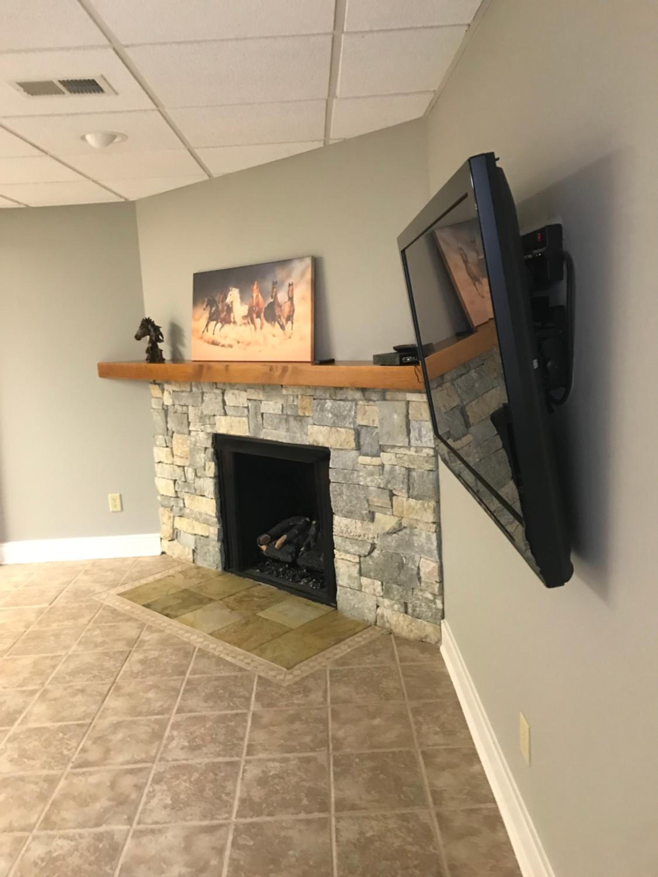 Richmond Vacations - Beautiful Country Estate Basement Apartment - Property Image 18