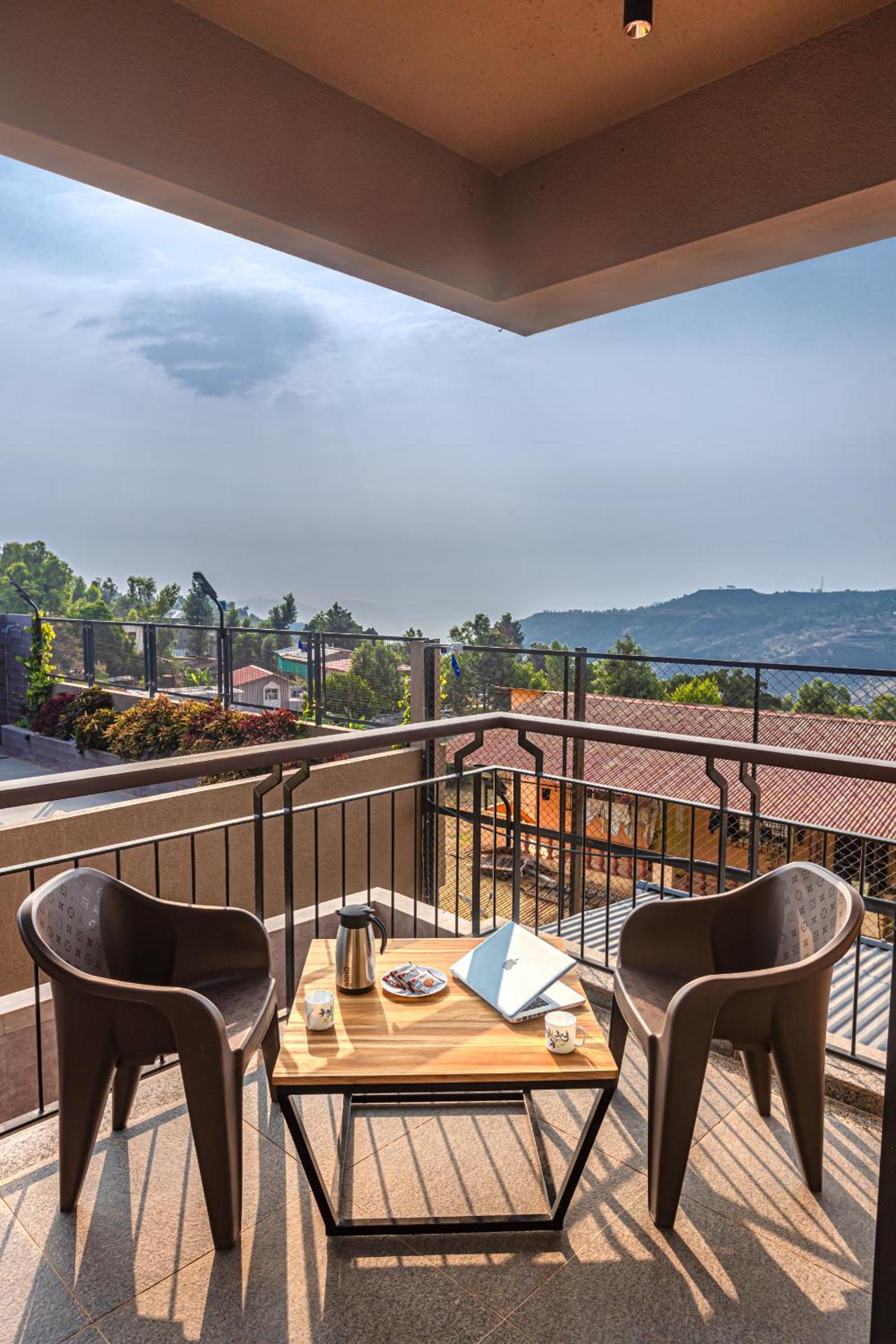 SaffronStays Cinco Elementos, Panchgani - stunning valley view pool villa, photo 16