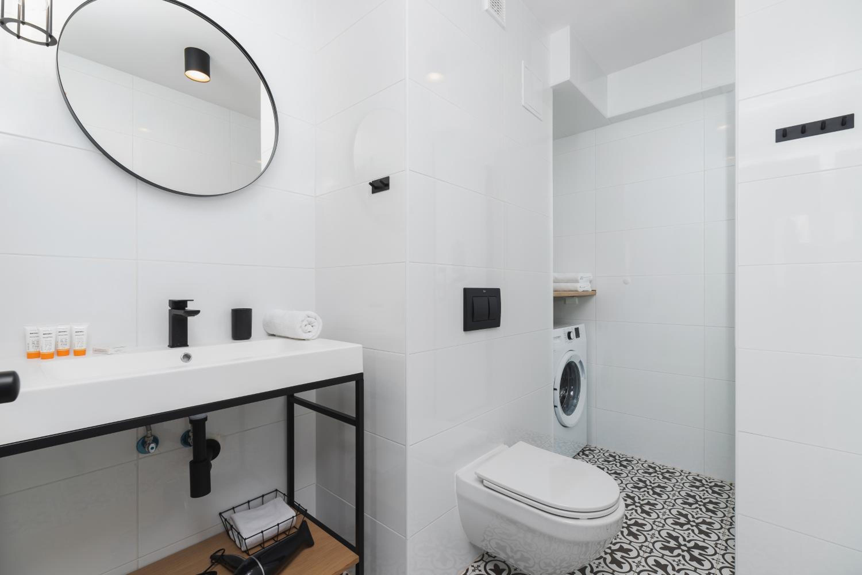 Apartments Kraków Czarnowiejska by Renters