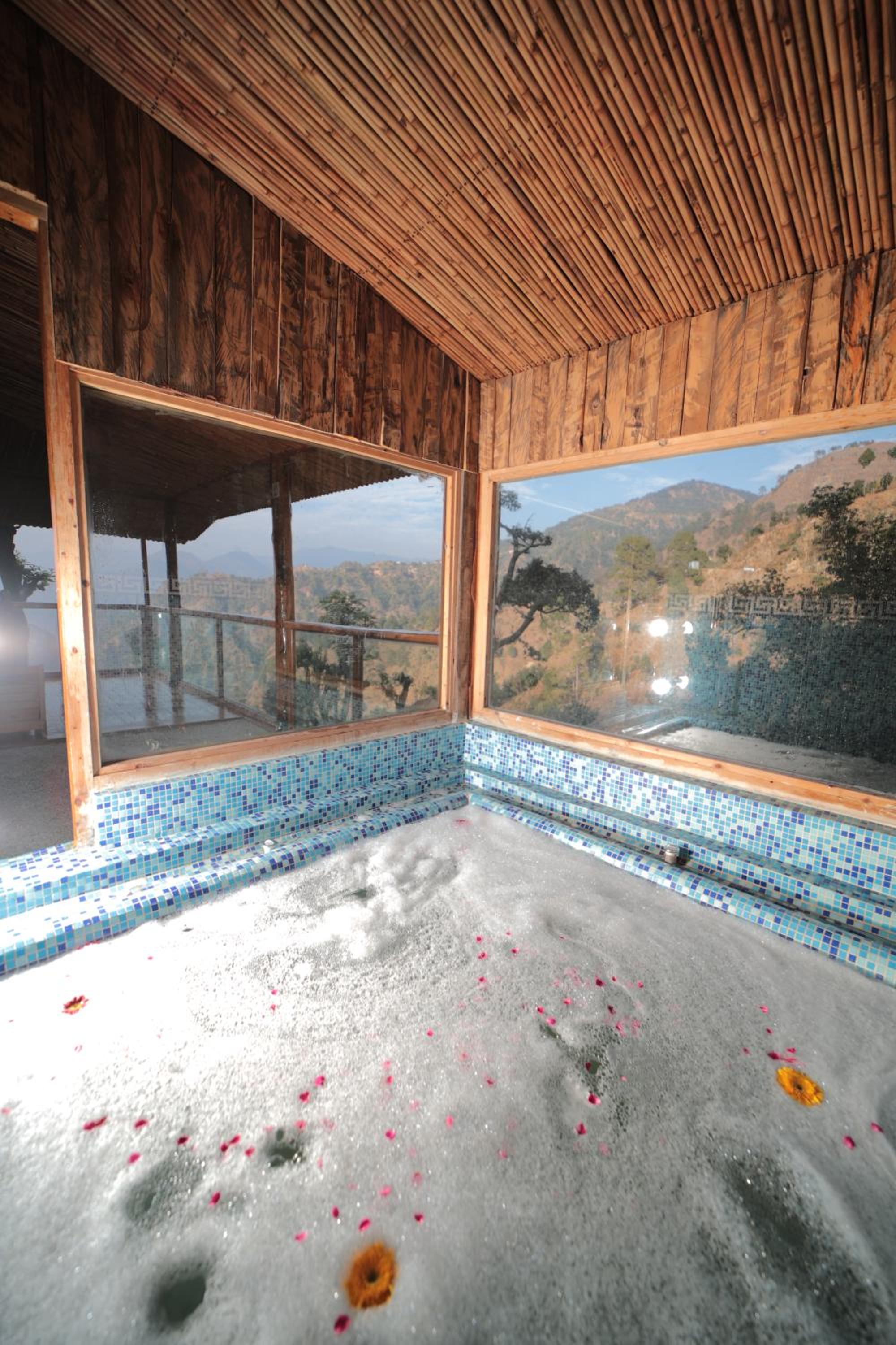 Jacuzzi