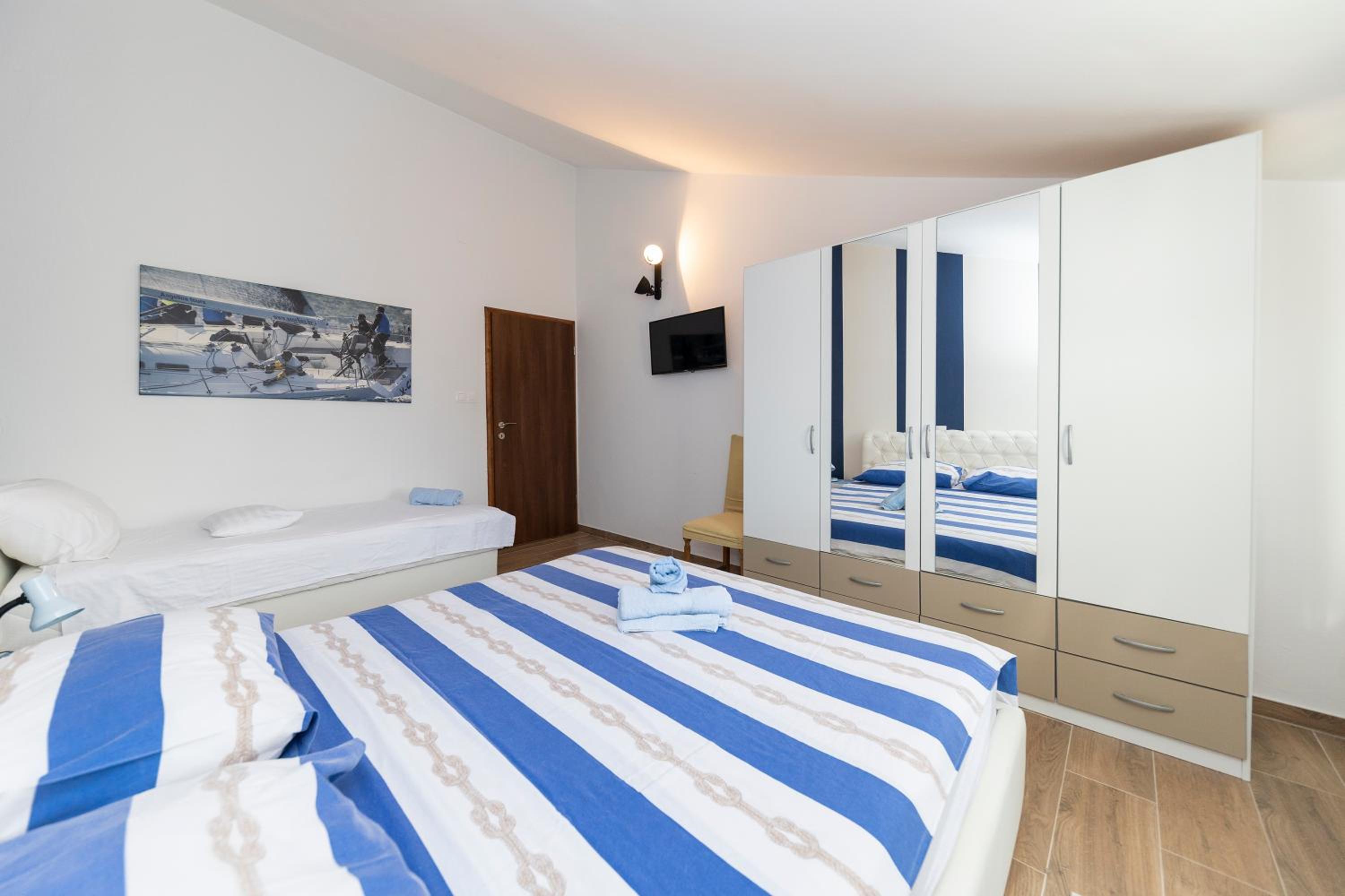 Apartman Lana view 3