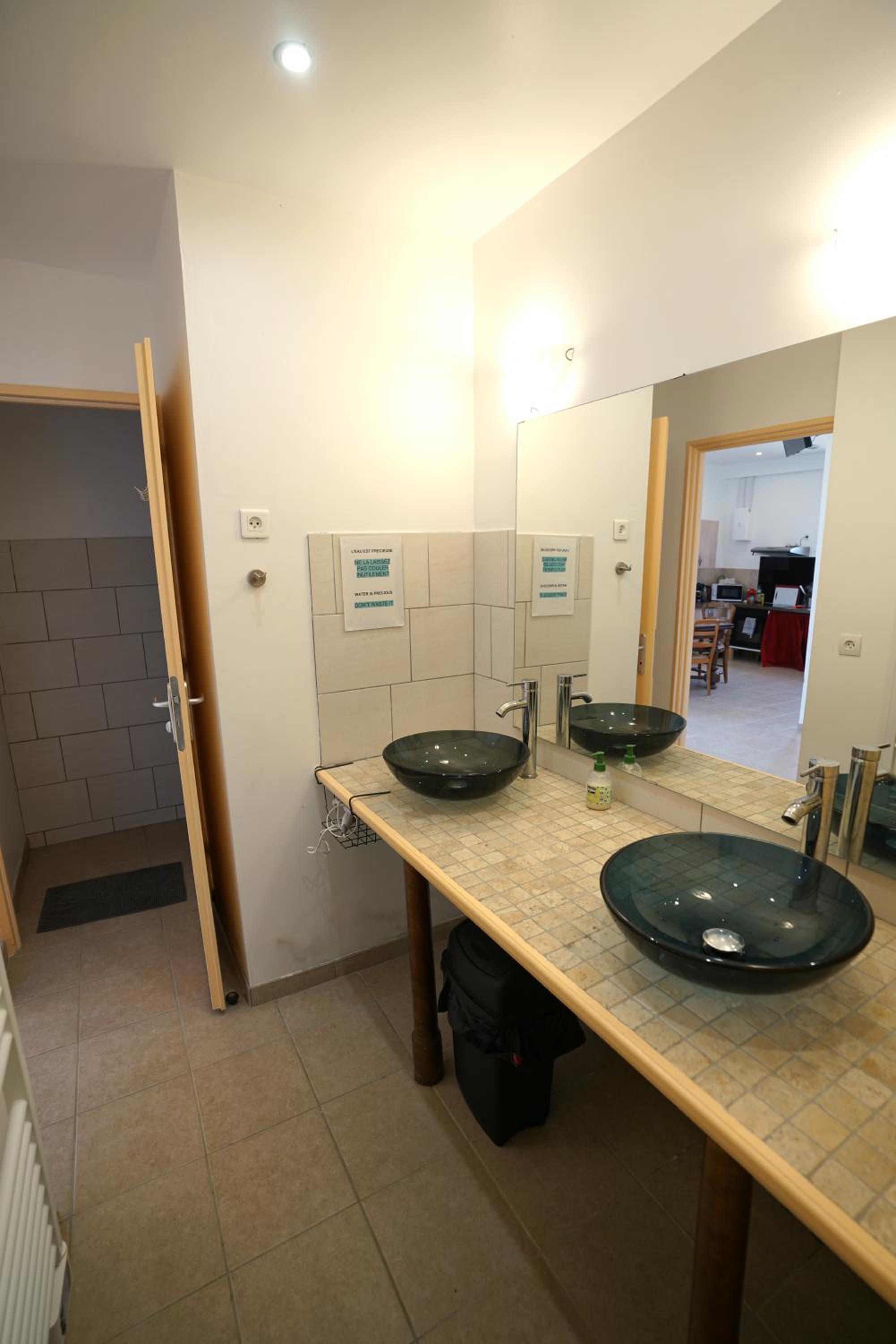 Photo 42