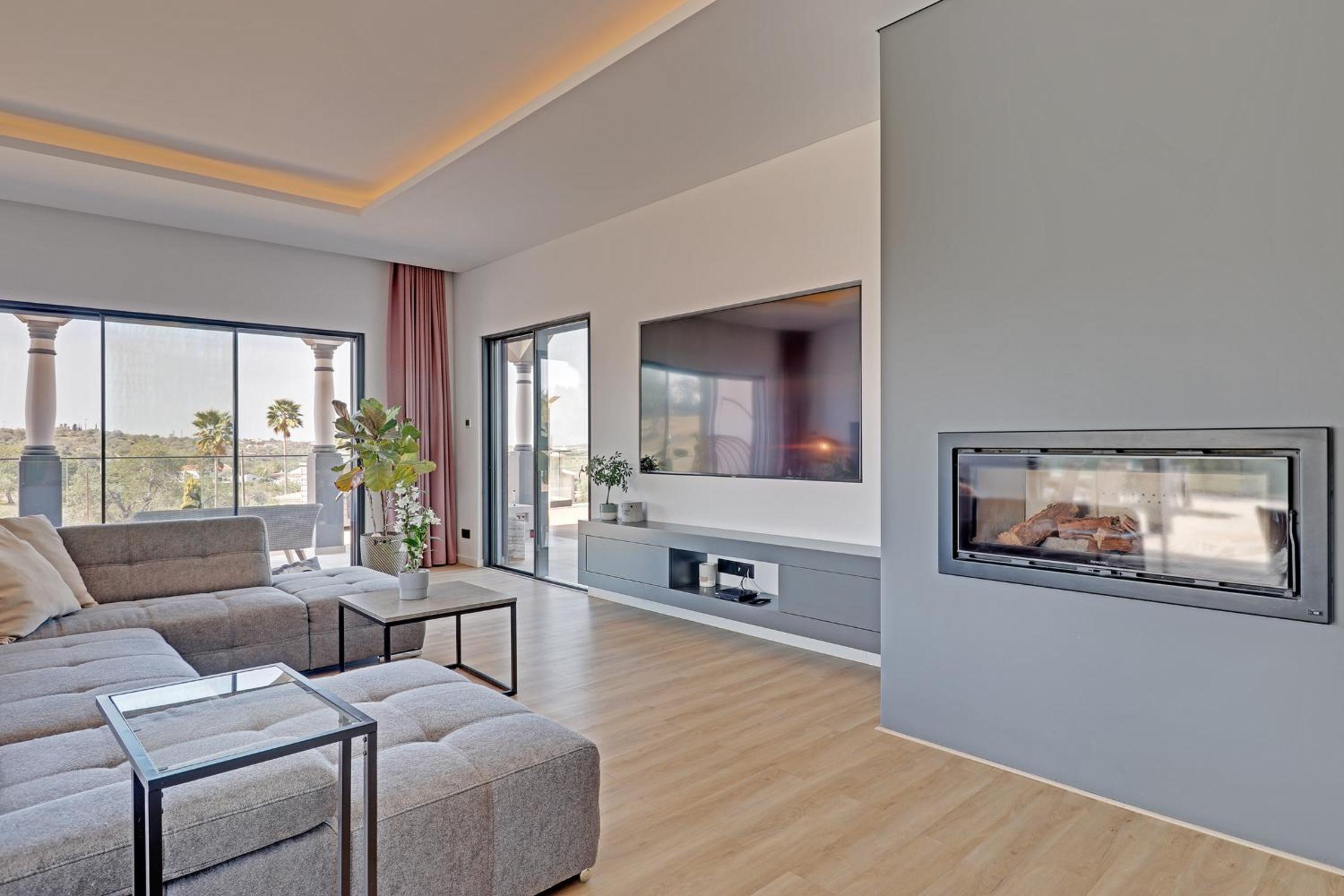 Cozy Luxury big Pool Villa & childrens Zoo view 4