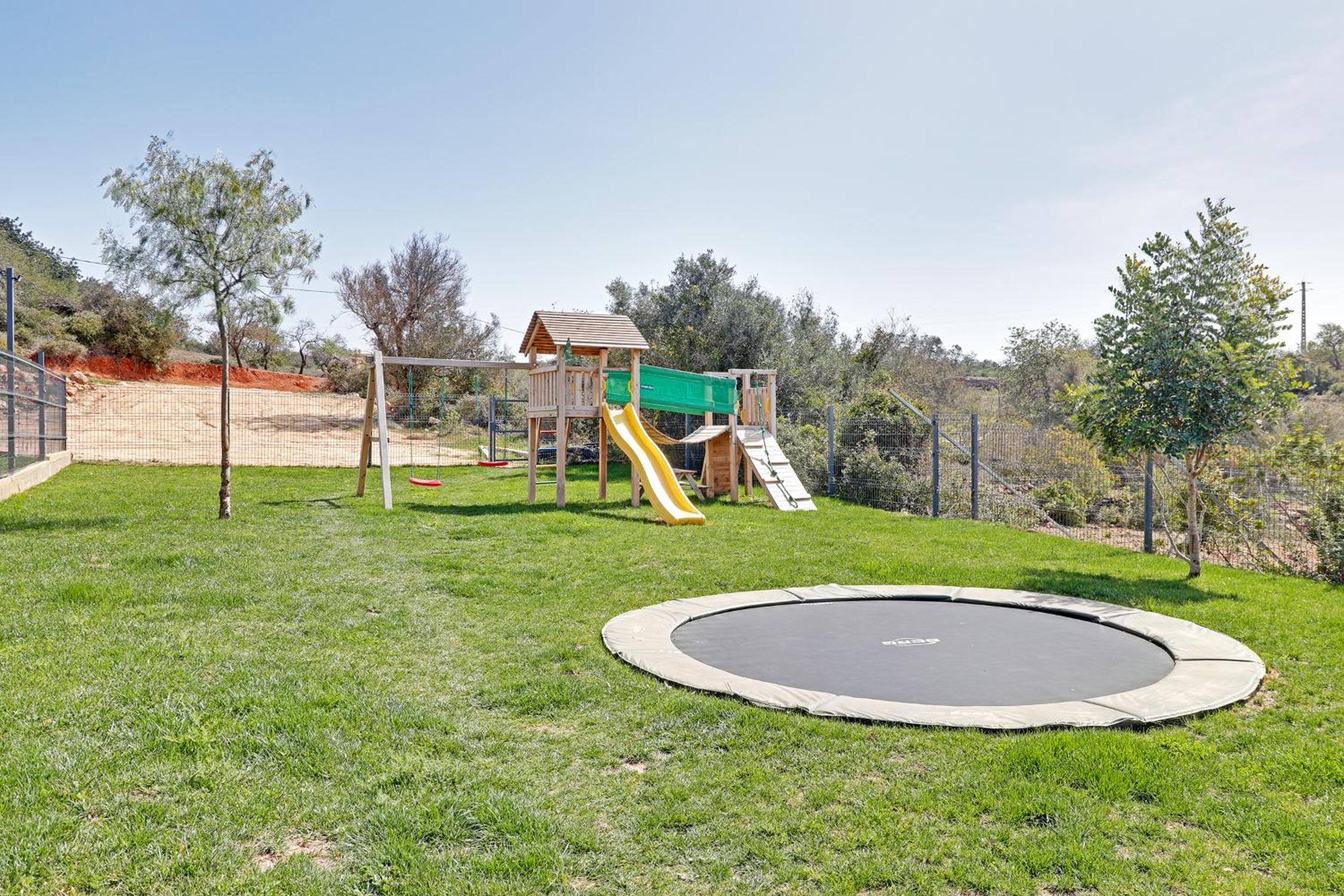 Cozy Luxury big Pool Villa & childrens Zoo
