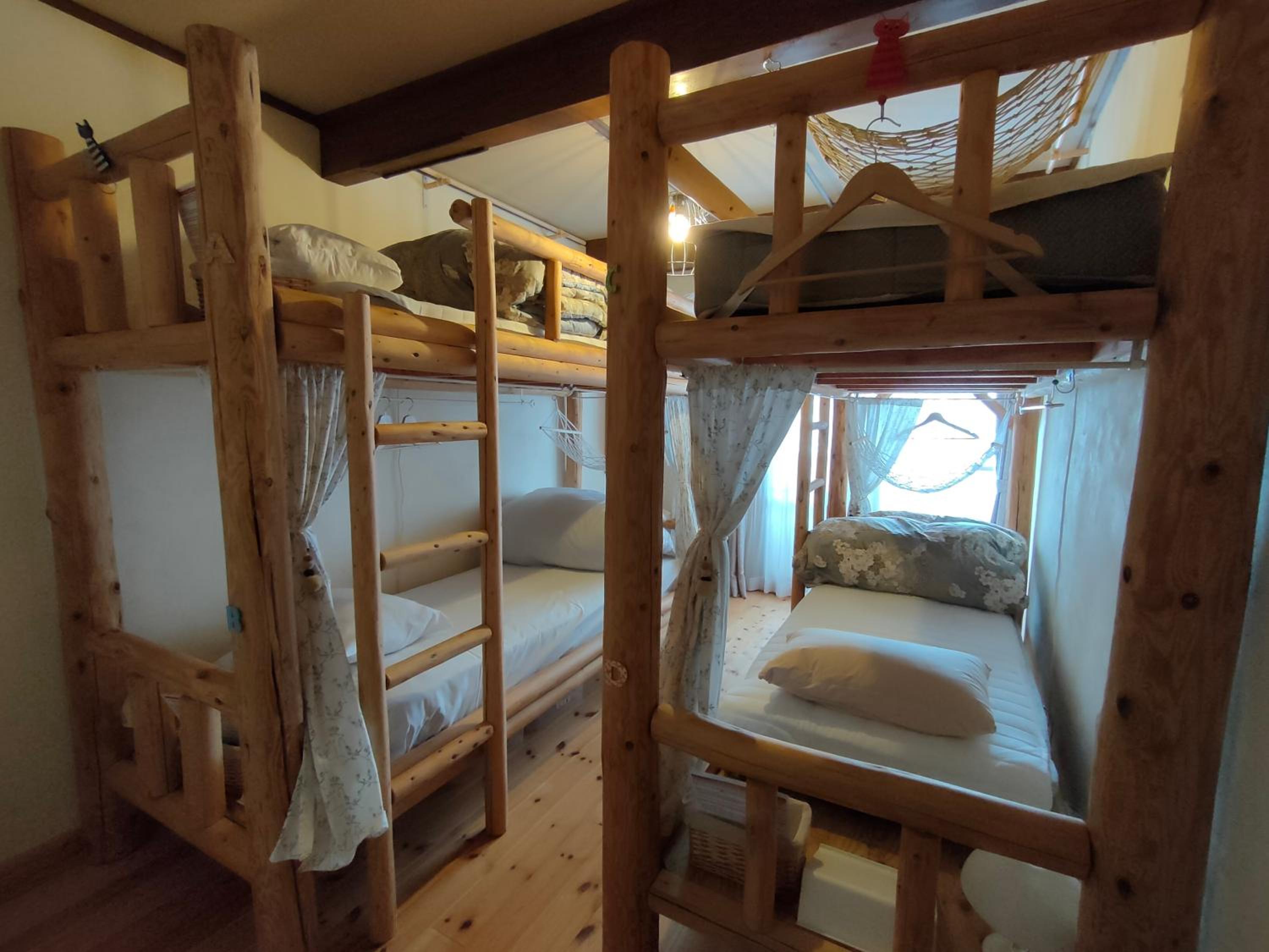 Funky Monkey Lodge, Myoko