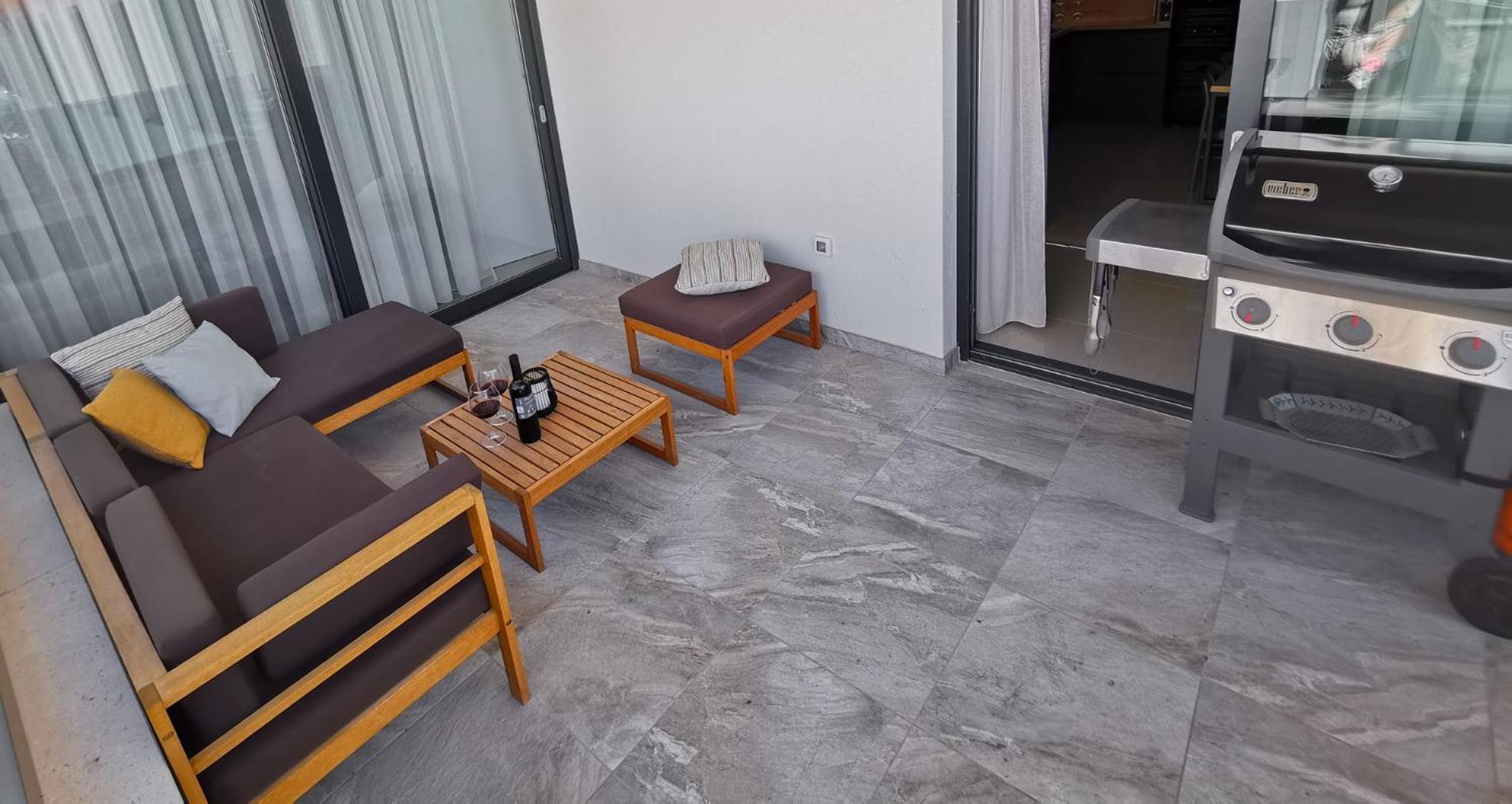 Black Pearl - Luxury seaside app with pool & bbq, Istra view 3