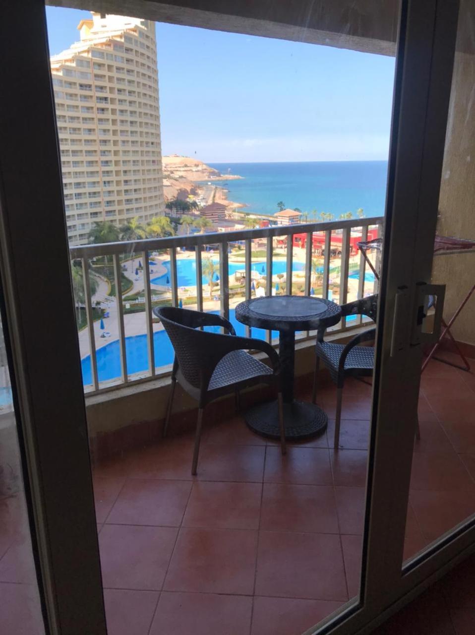 Porto Al-Ahramat Families Only