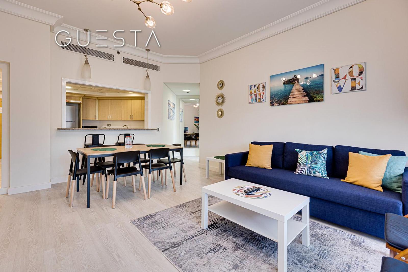 Shoreline The Palm, Free beach & pool access