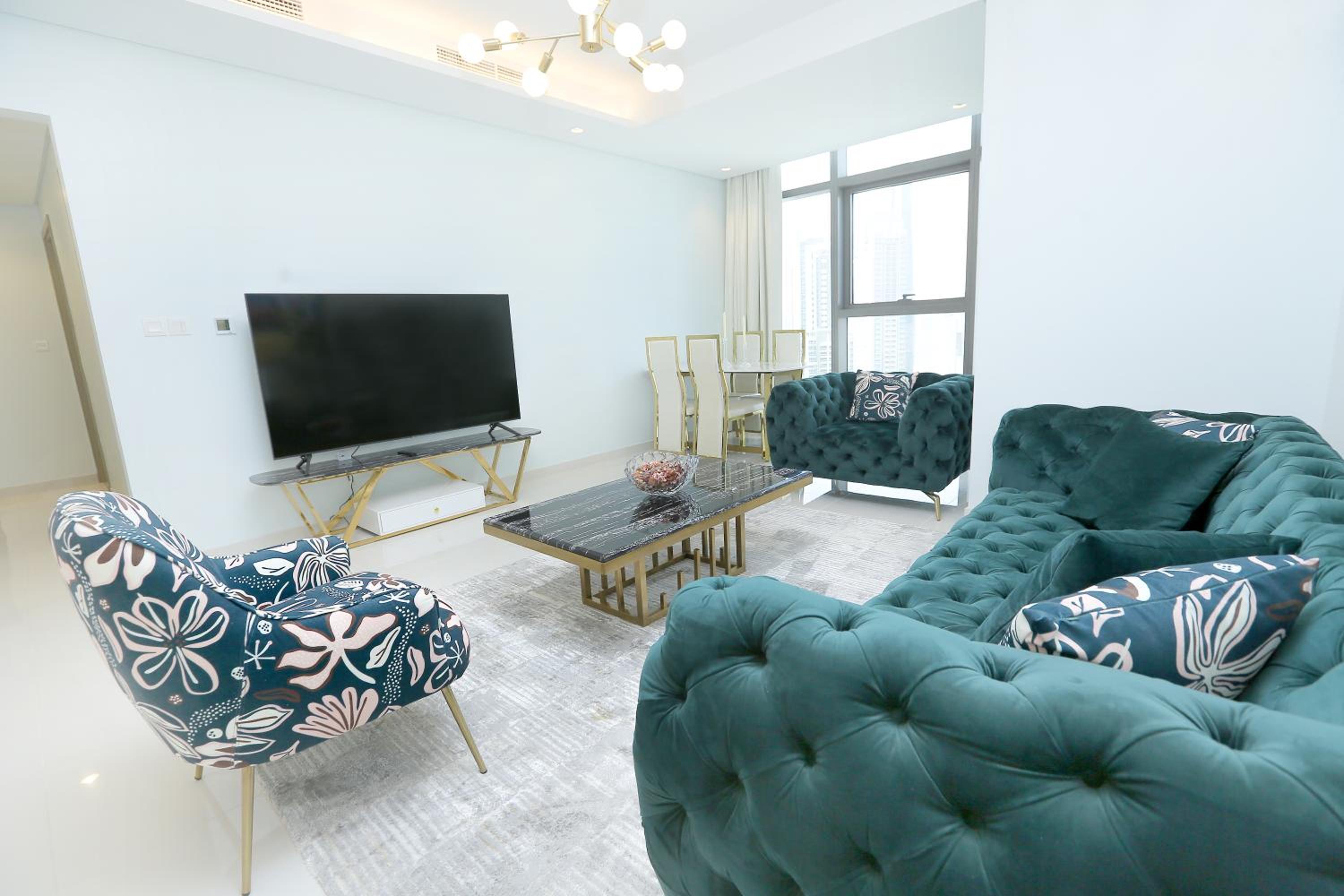 Paramount Midtown -Stunning 2 Bedroom Apt with Burj-Khalifa view