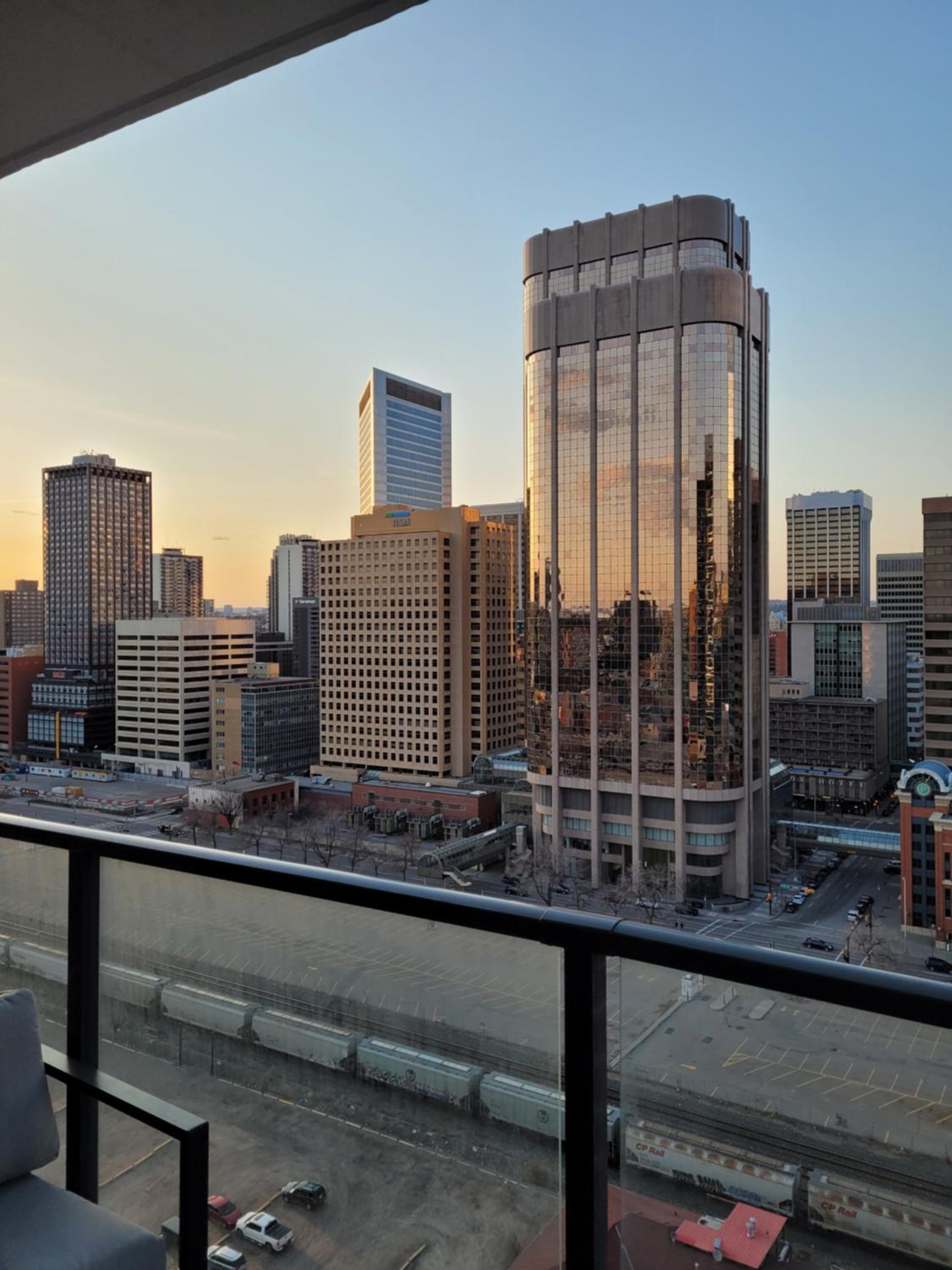 Downtown Paradise - 2 beds, 2 baths with Pool