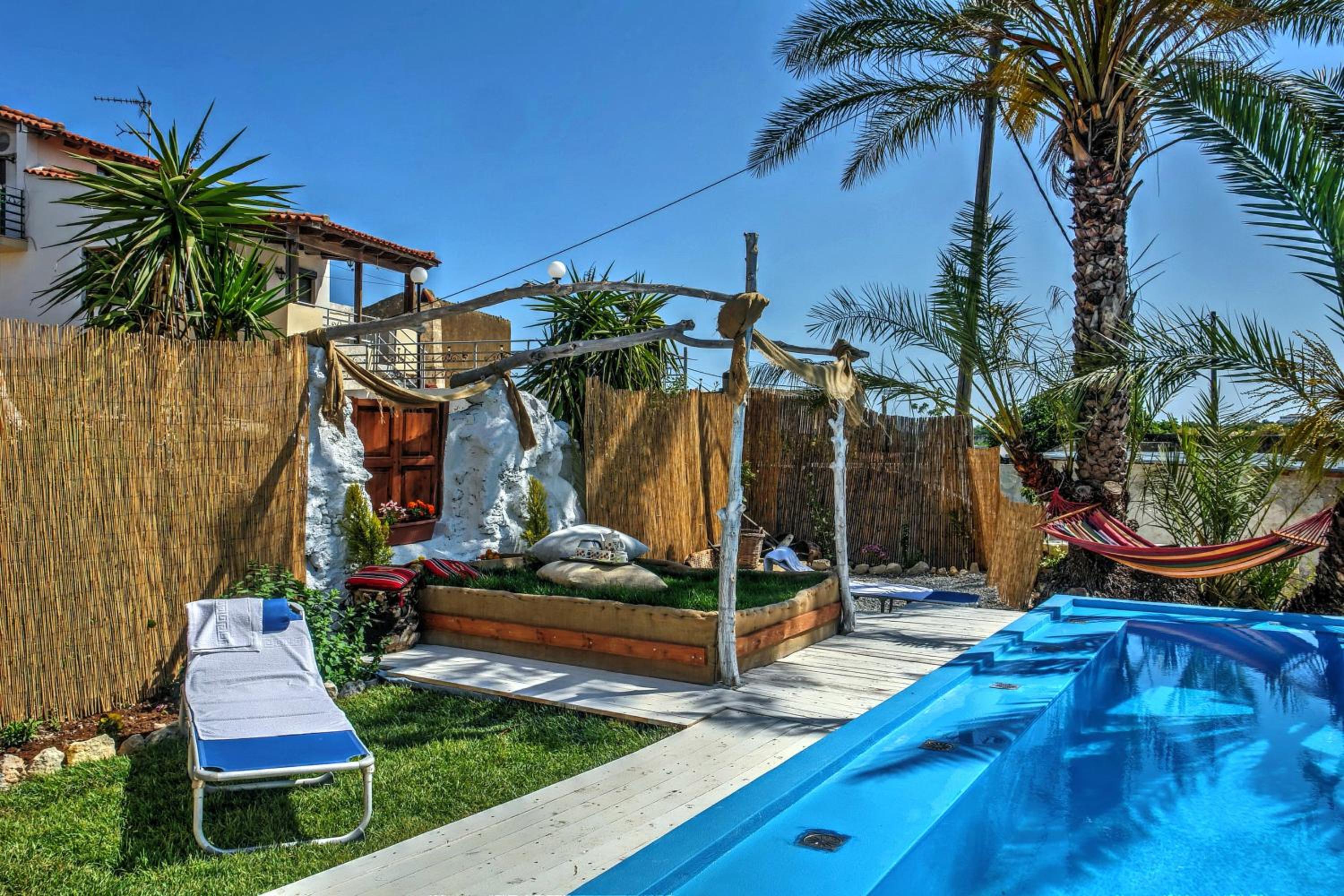3 Bedrooms Villa with Sea View, Private Pool, and Enclosed Garden photo 4
