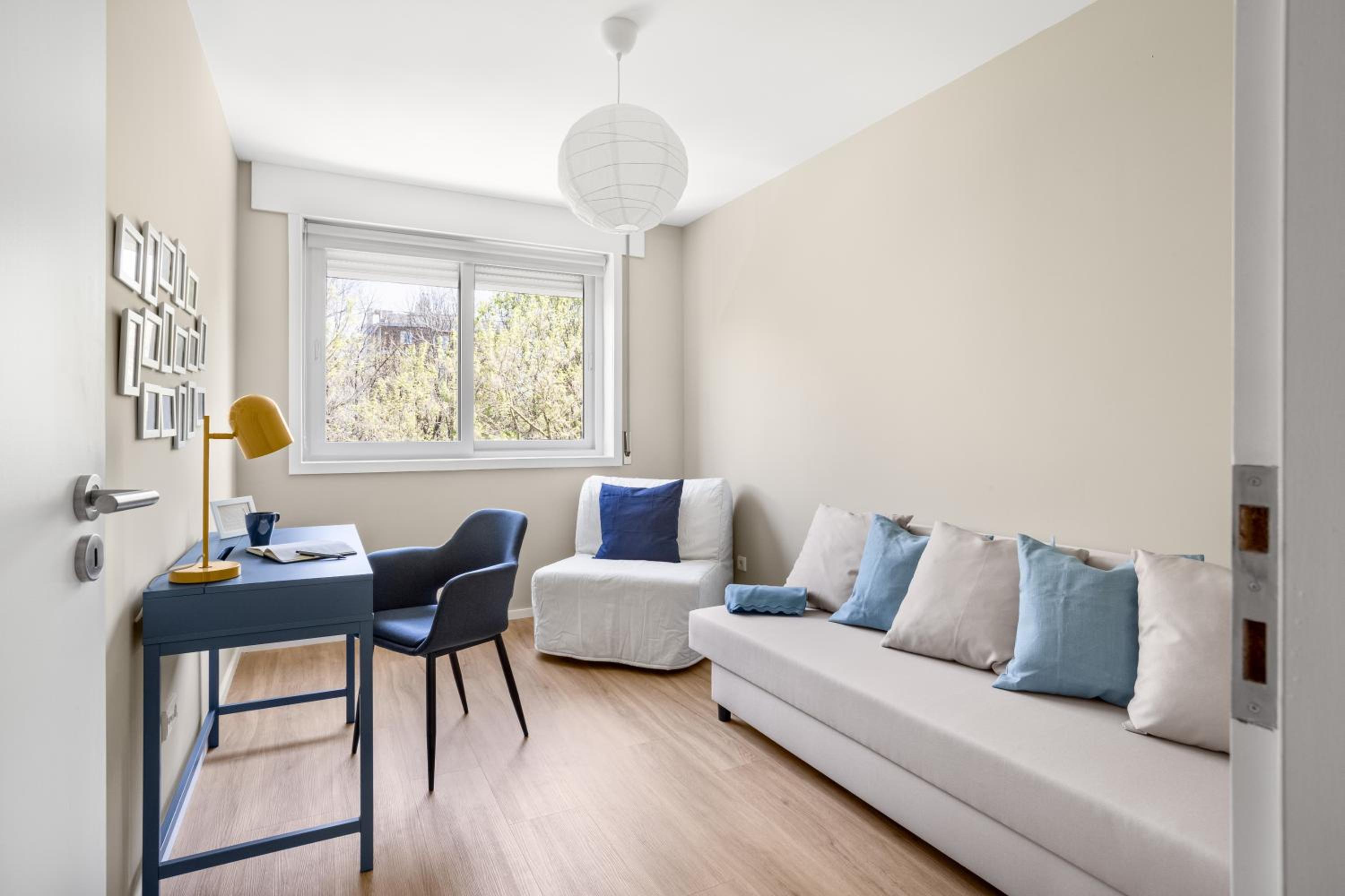 ALTIDO Stunning 2-BR Flat with Balcony in Porto