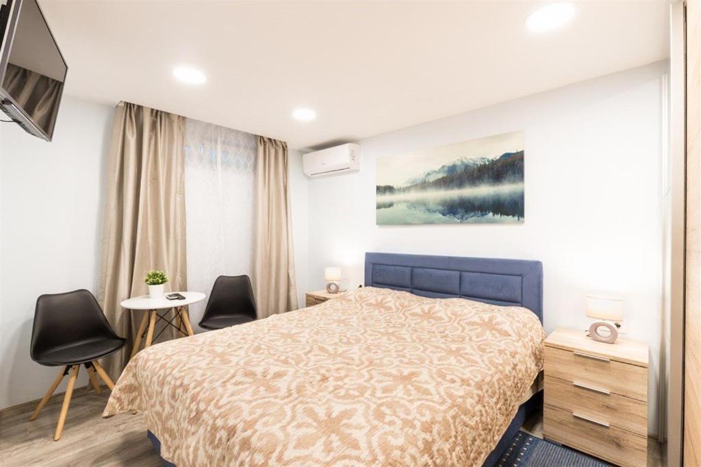City centre's Apartment view 3