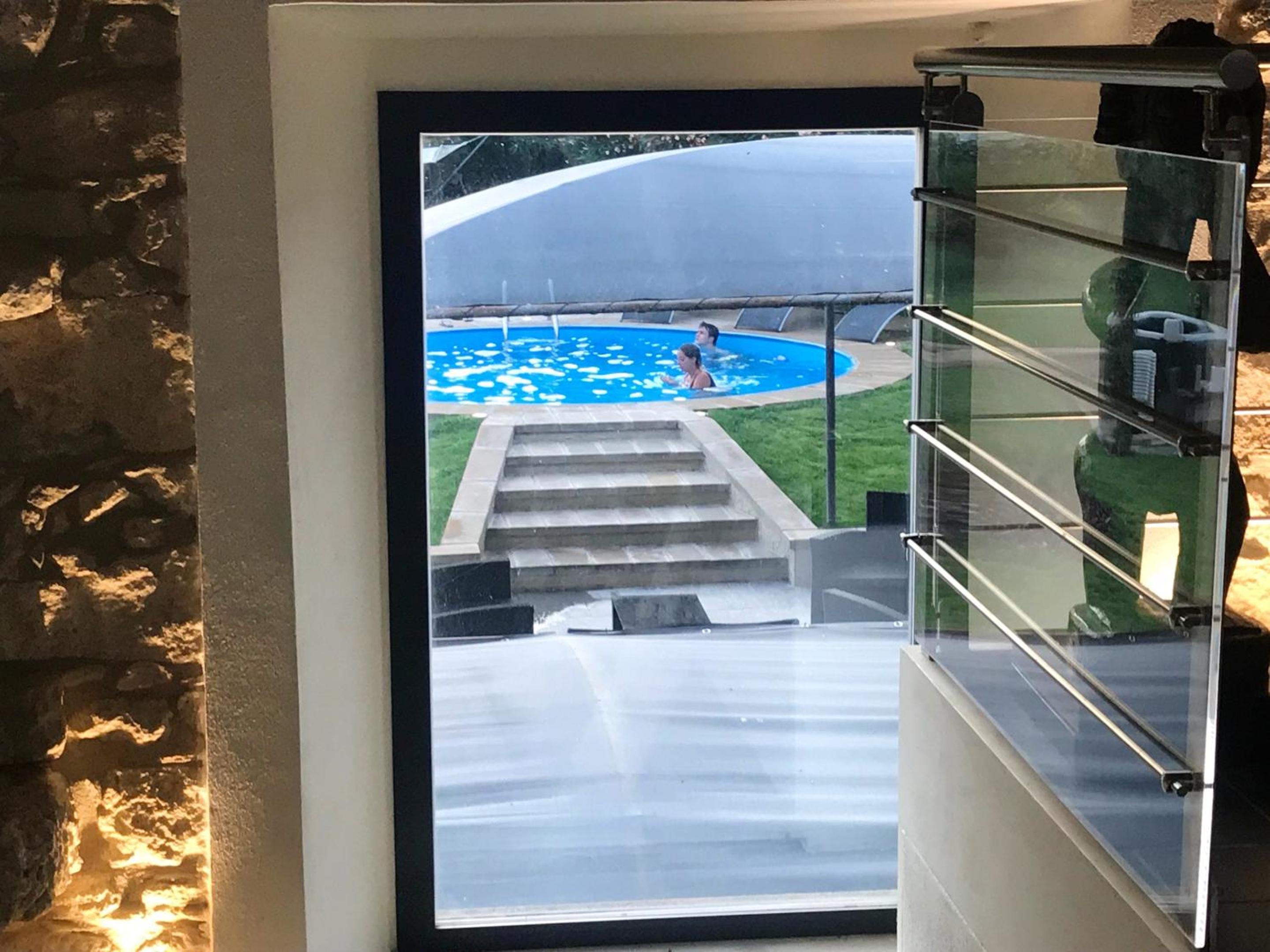 5 bedrooms mansion with private pool enclosed garden and wifi at Gesturi